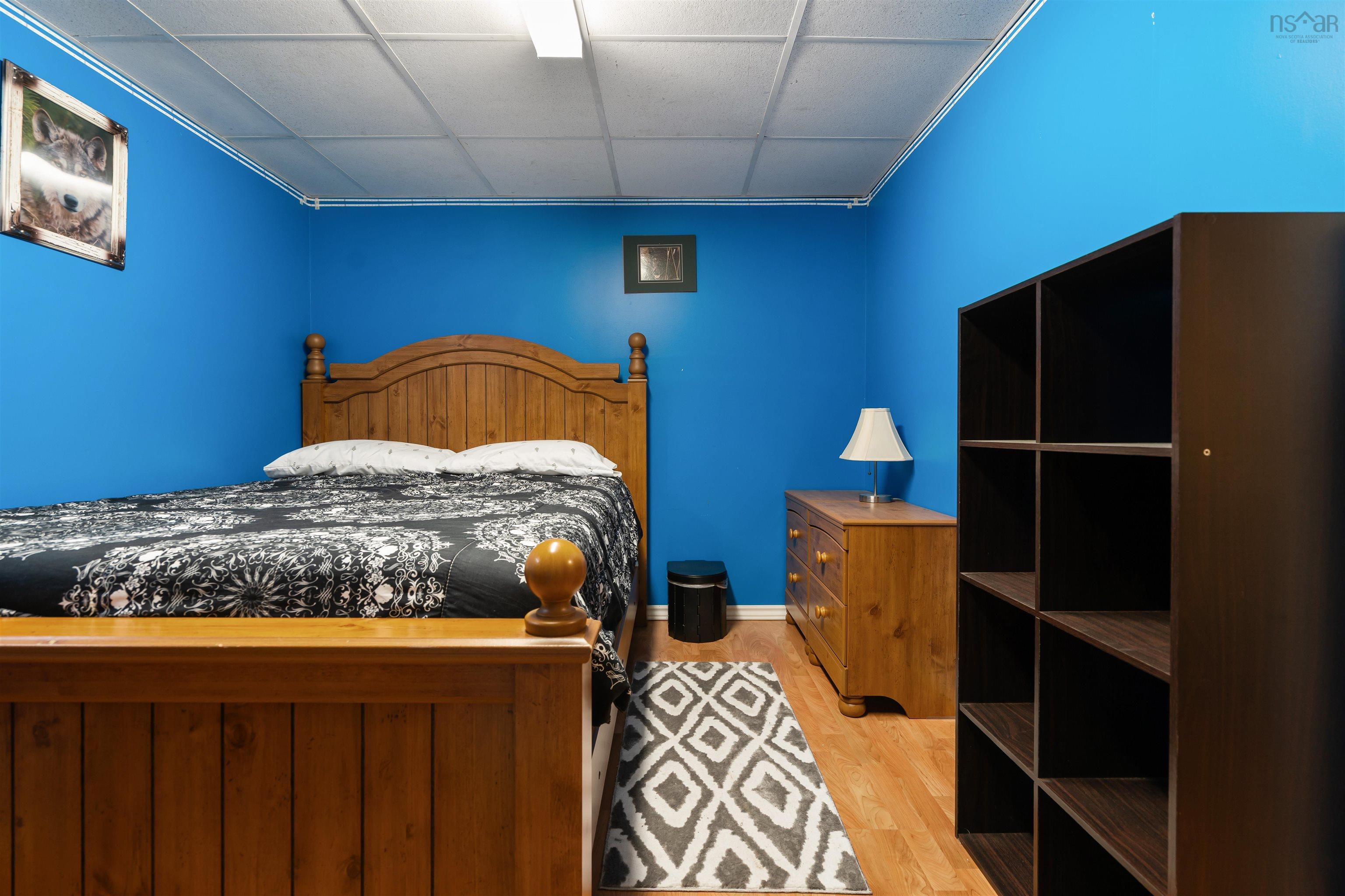 684 St Marys Road photo #31