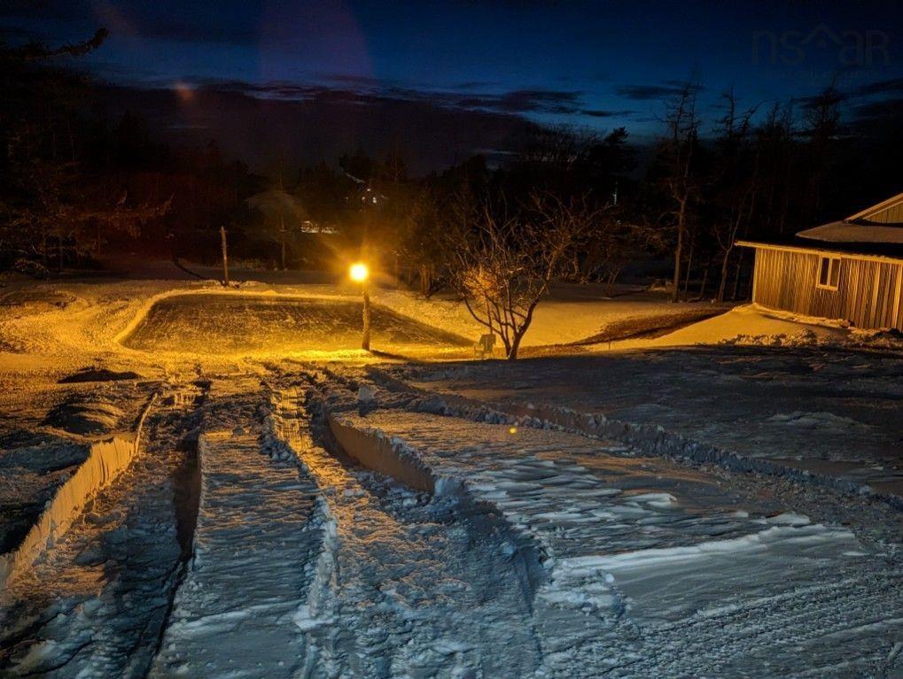 684 St Marys Road photo #48