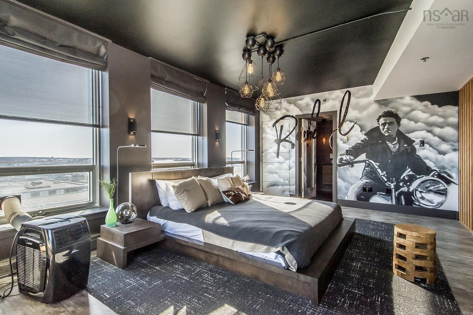 1504 1465 Brenton Street photo #32