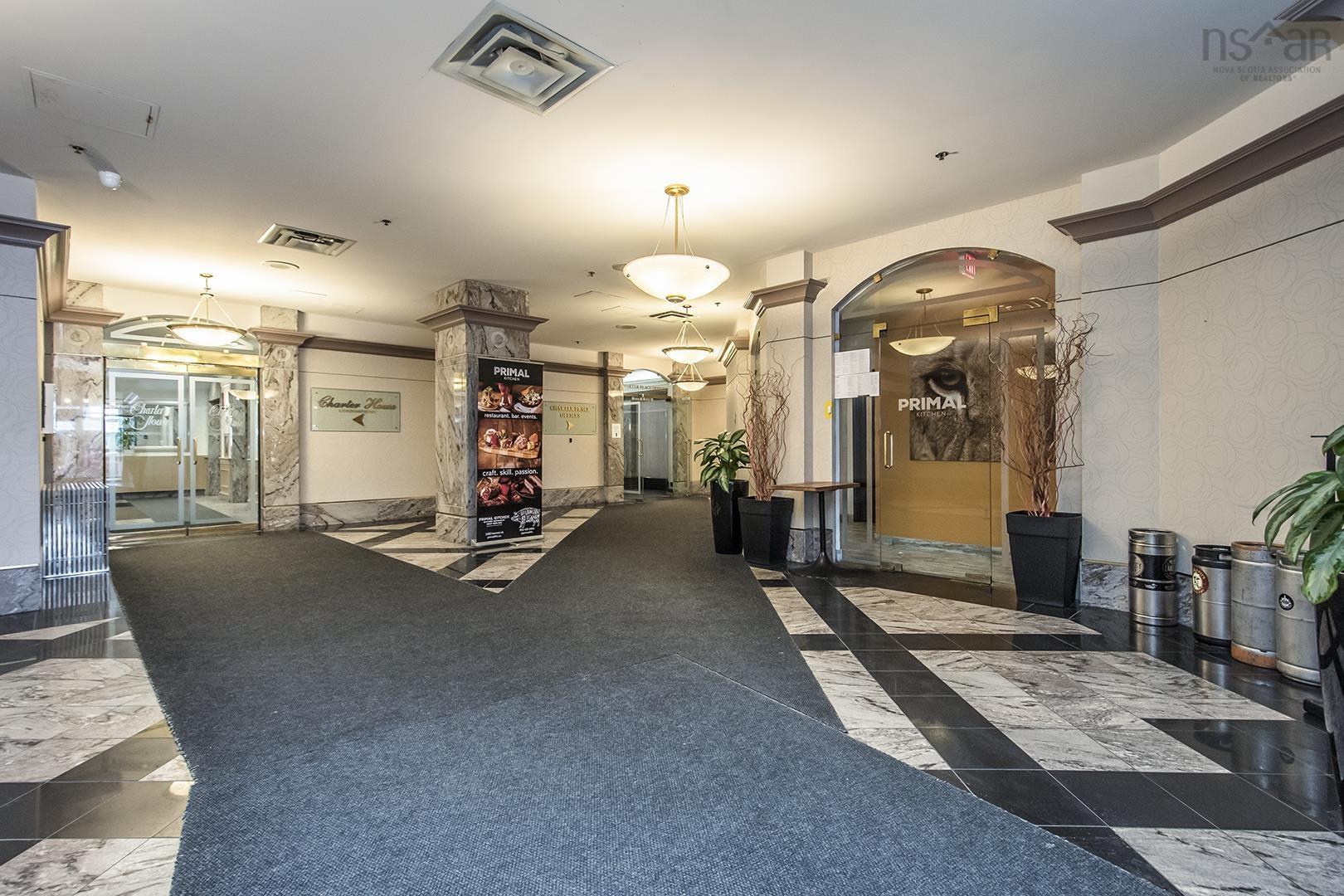 1504 1465 Brenton Street photo #39
