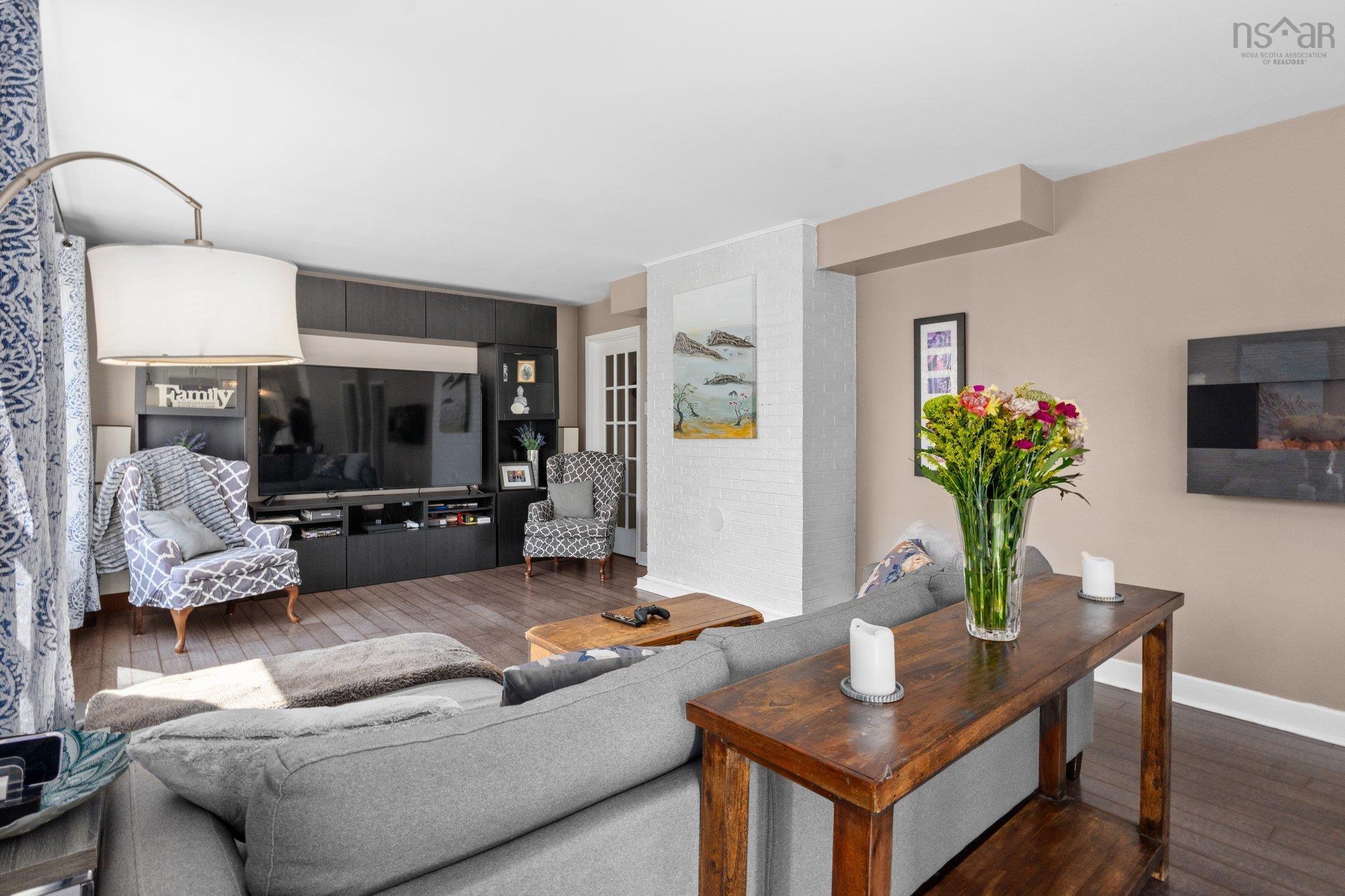 70 Carlheath Drive photo #11