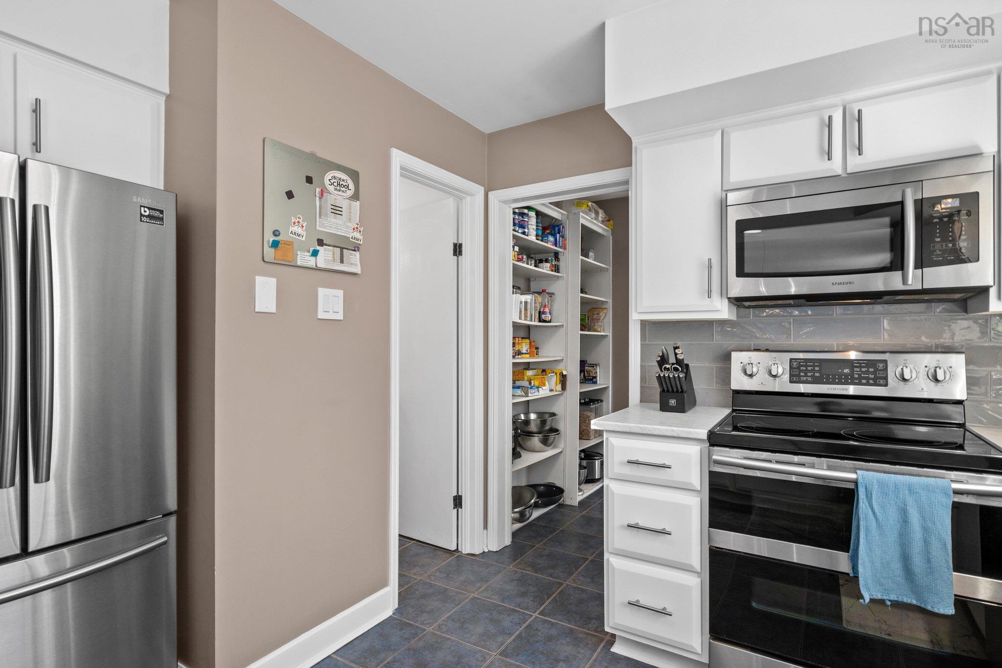 70 Carlheath Drive photo #5