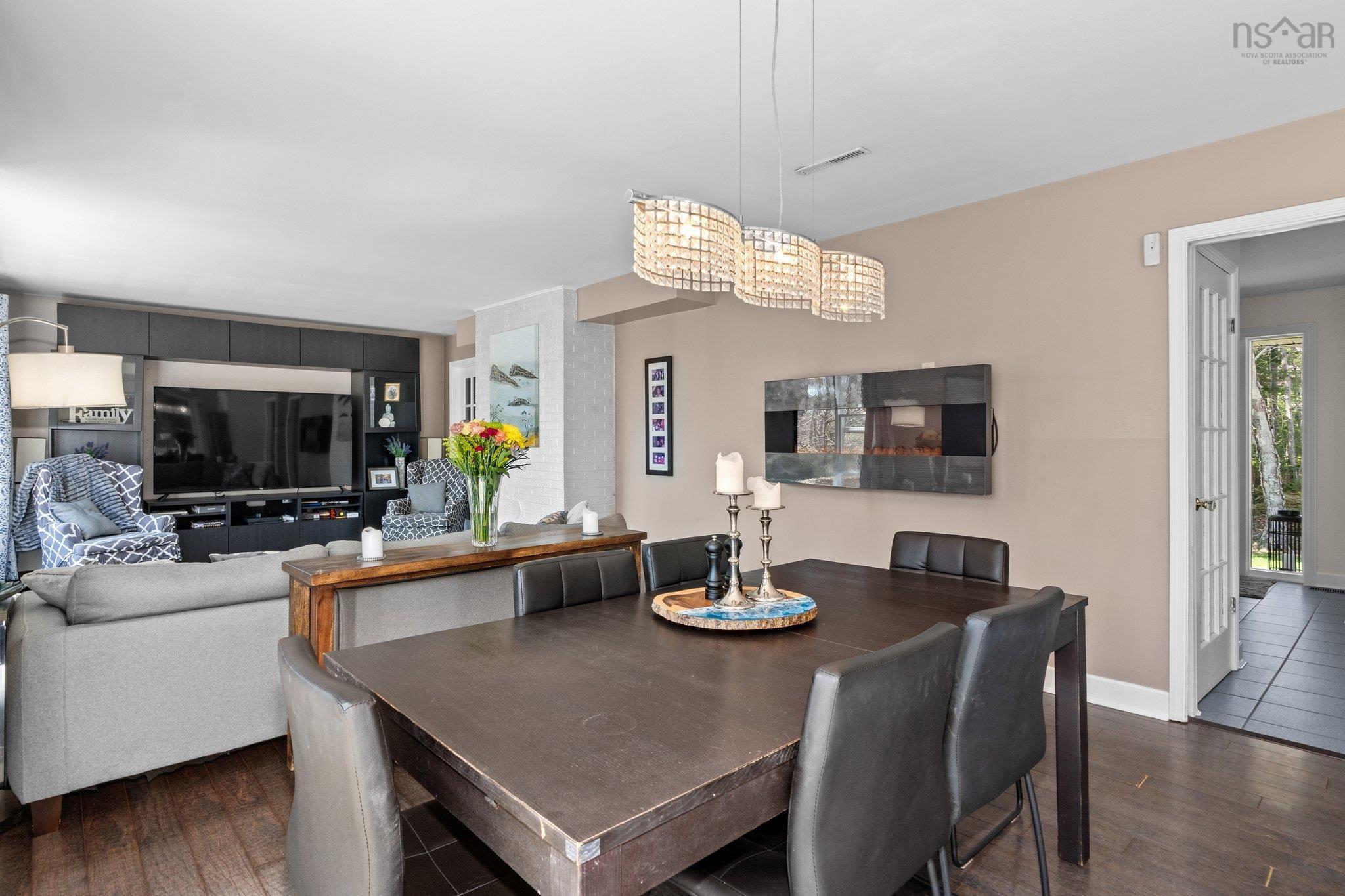 70 Carlheath Drive photo #9