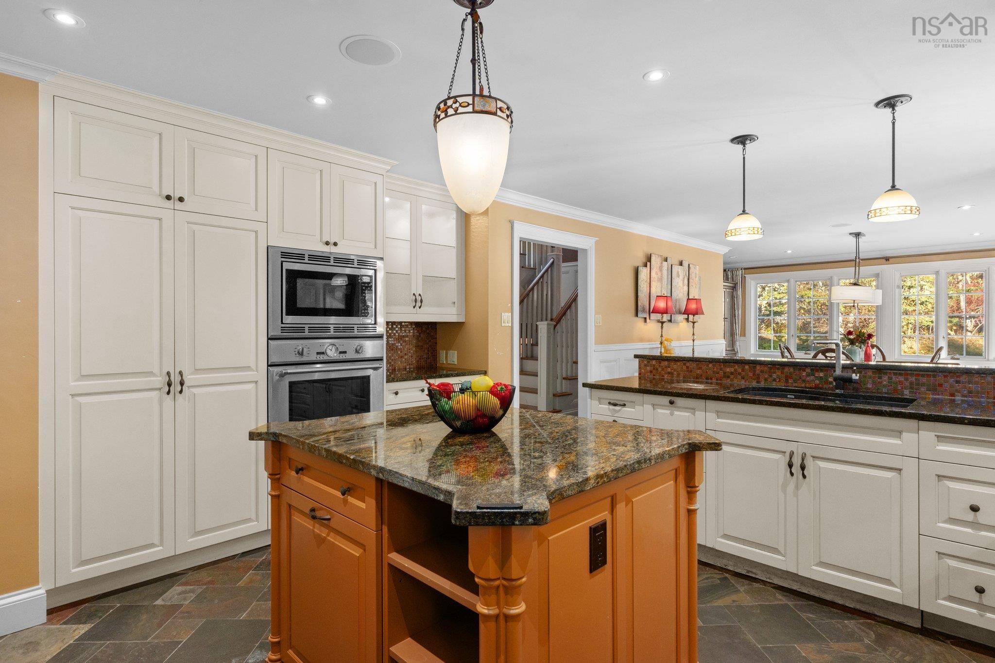 26 BROOK POINT Road photo #12