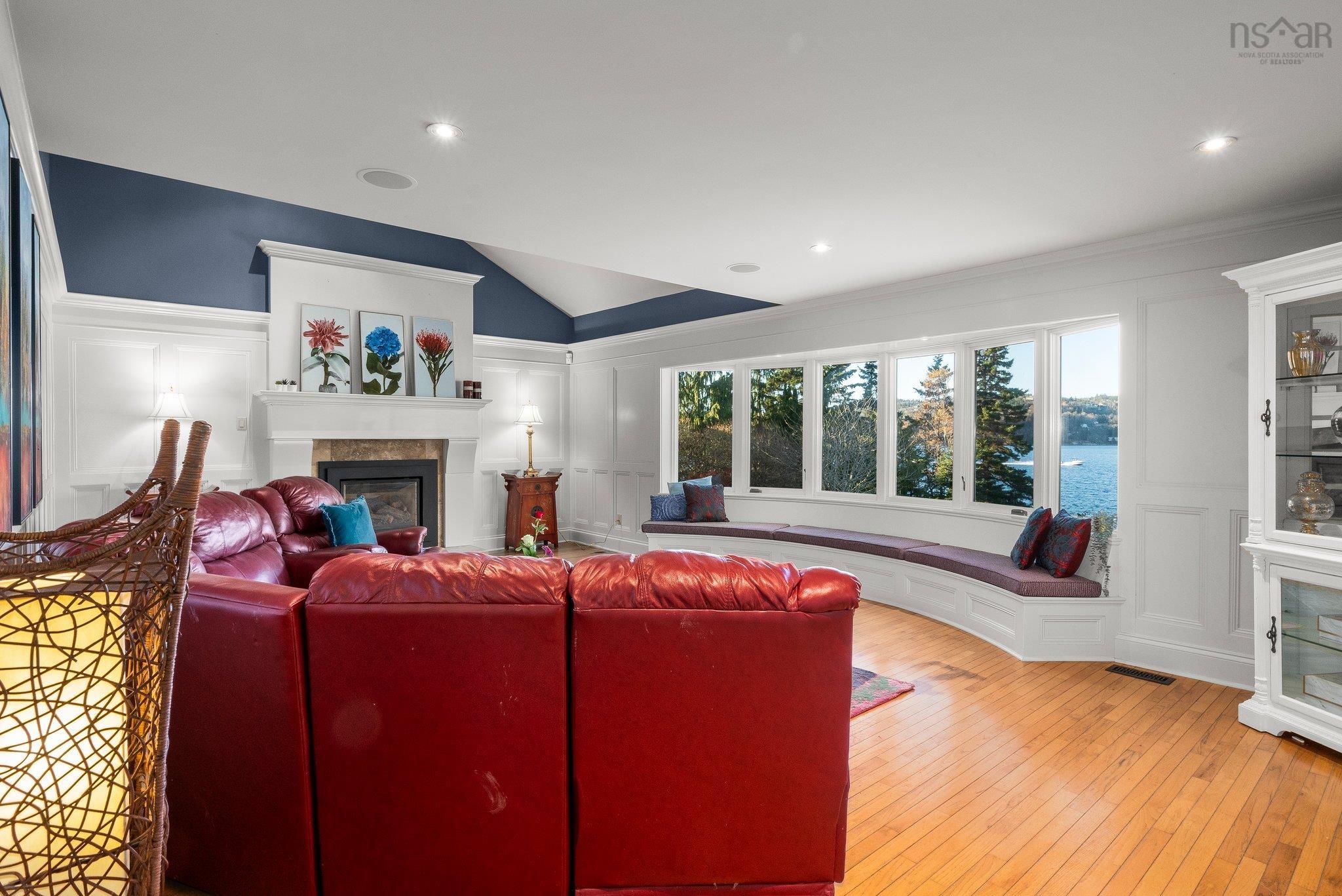26 BROOK POINT Road photo #4