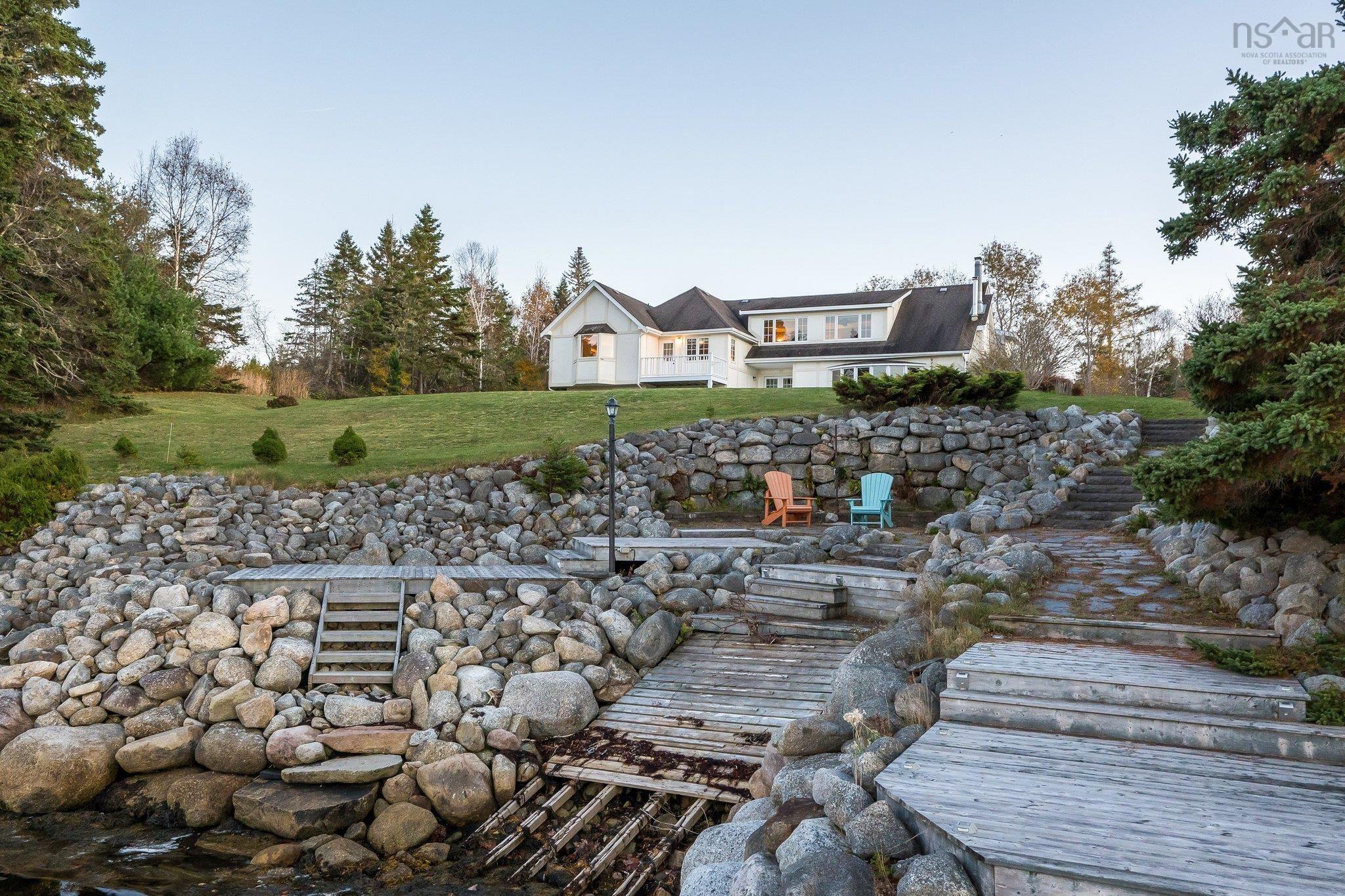 26 BROOK POINT Road photo #49