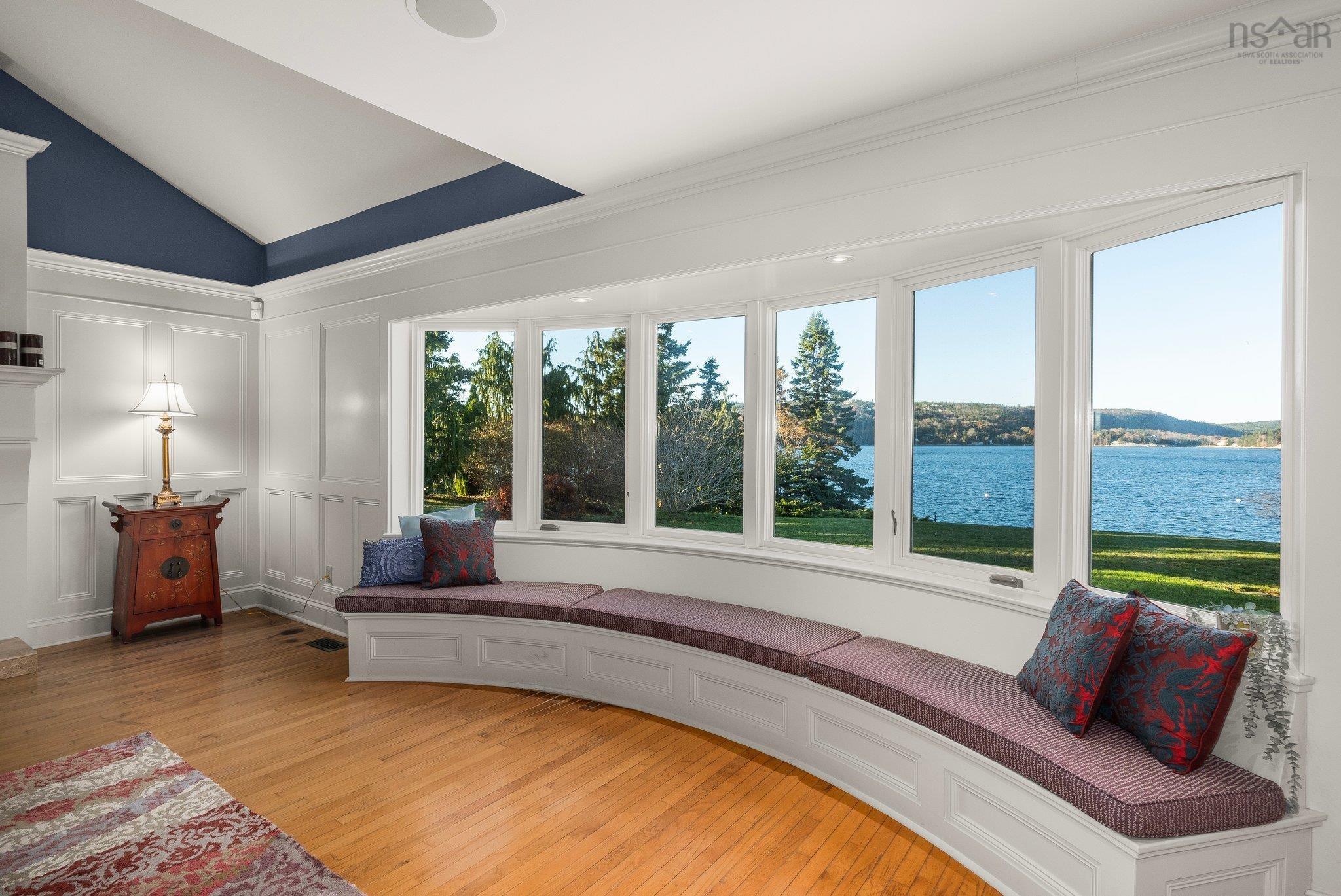 26 BROOK POINT Road photo #8