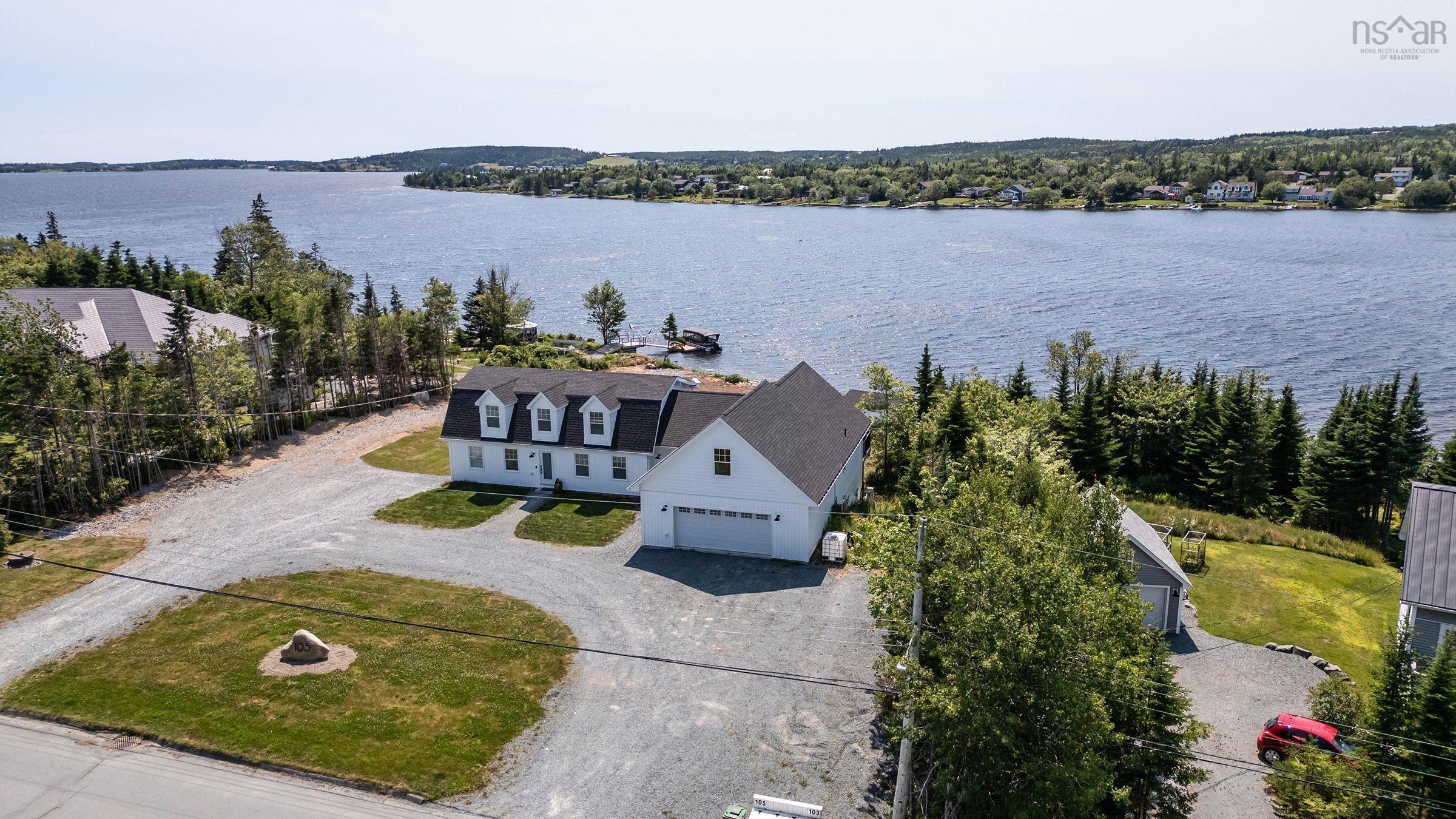 103 Capri Drive photo #2