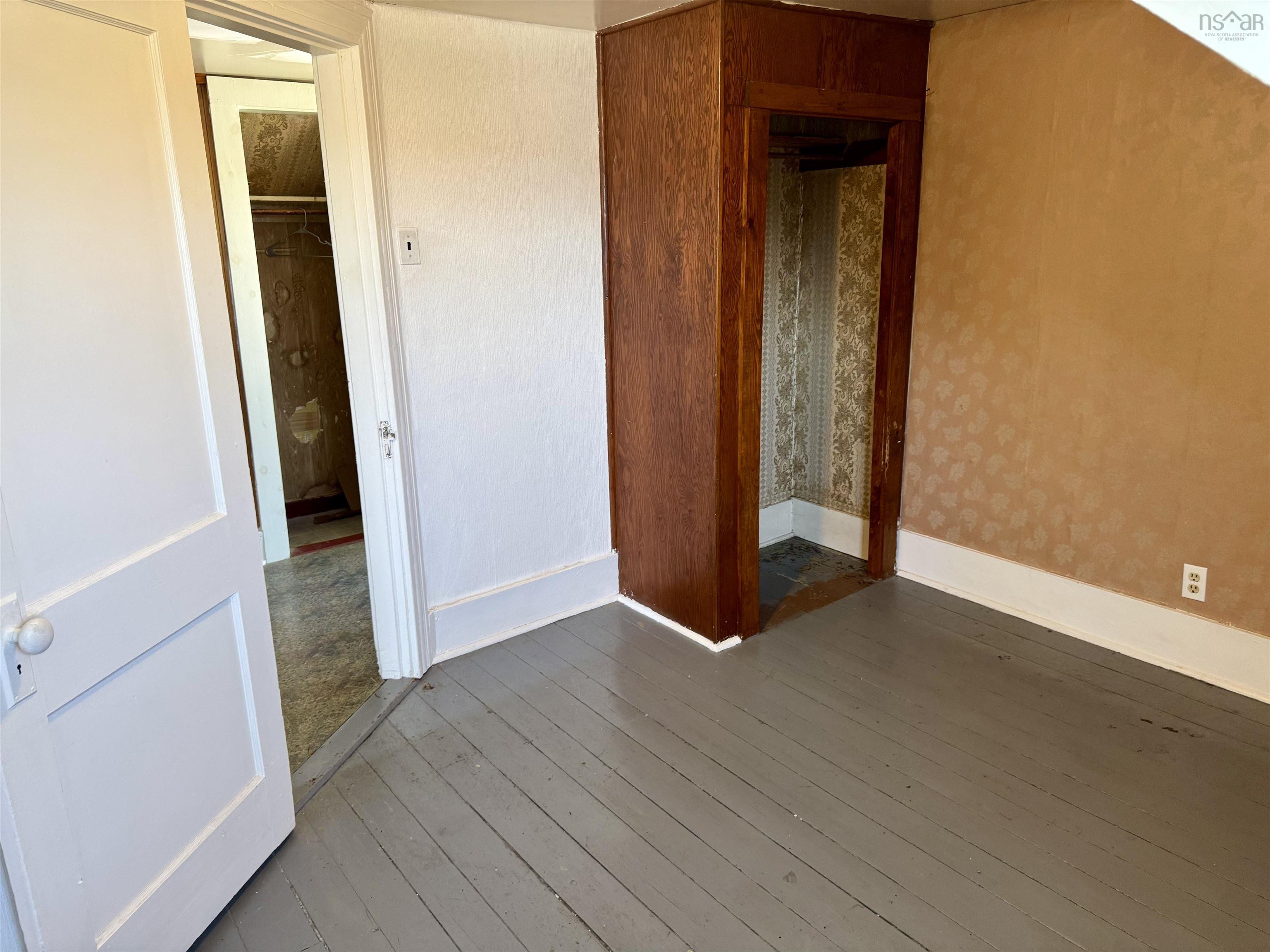 33 Albro Lake Road photo #15