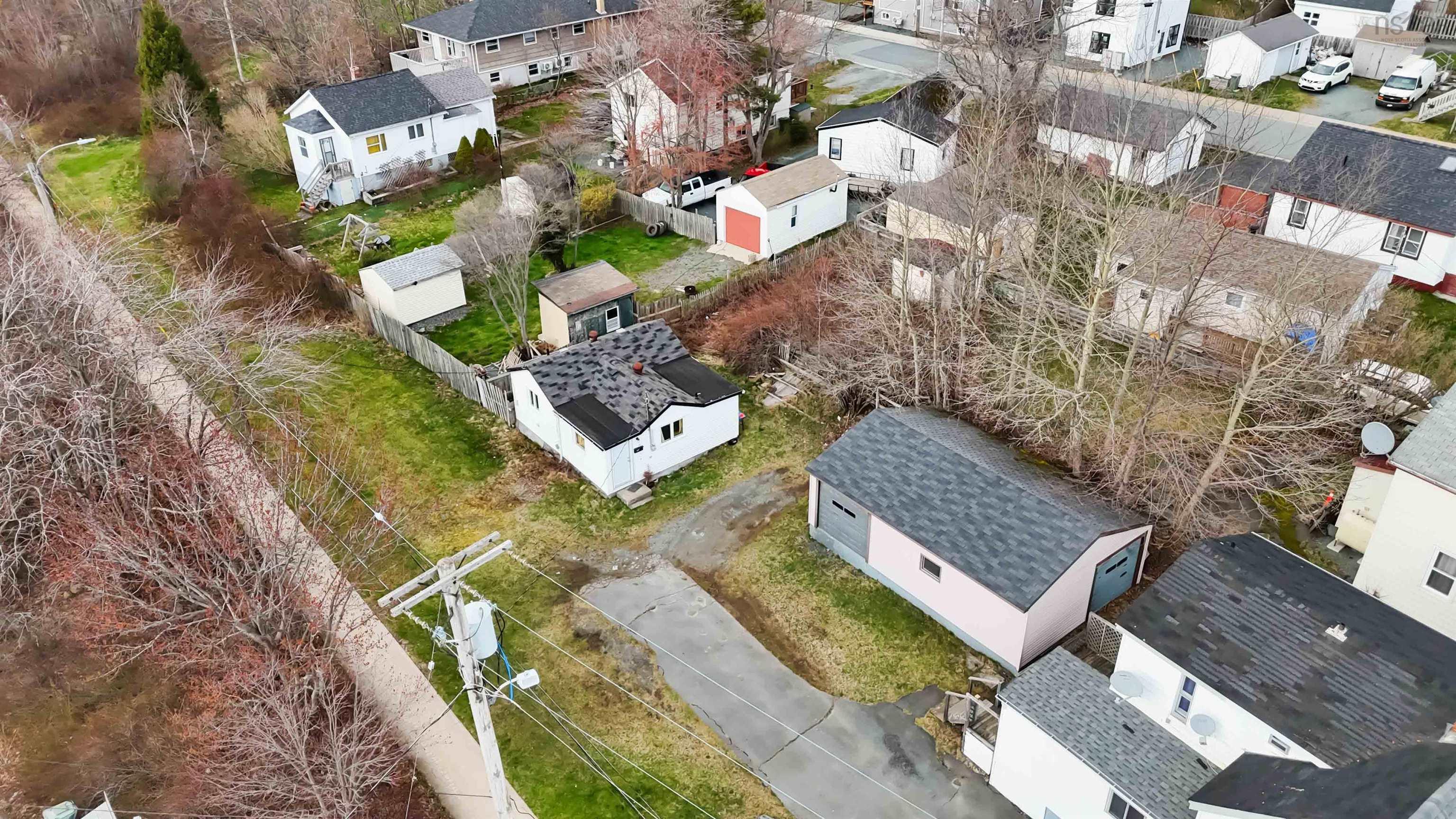 33 Albro Lake Road photo #41