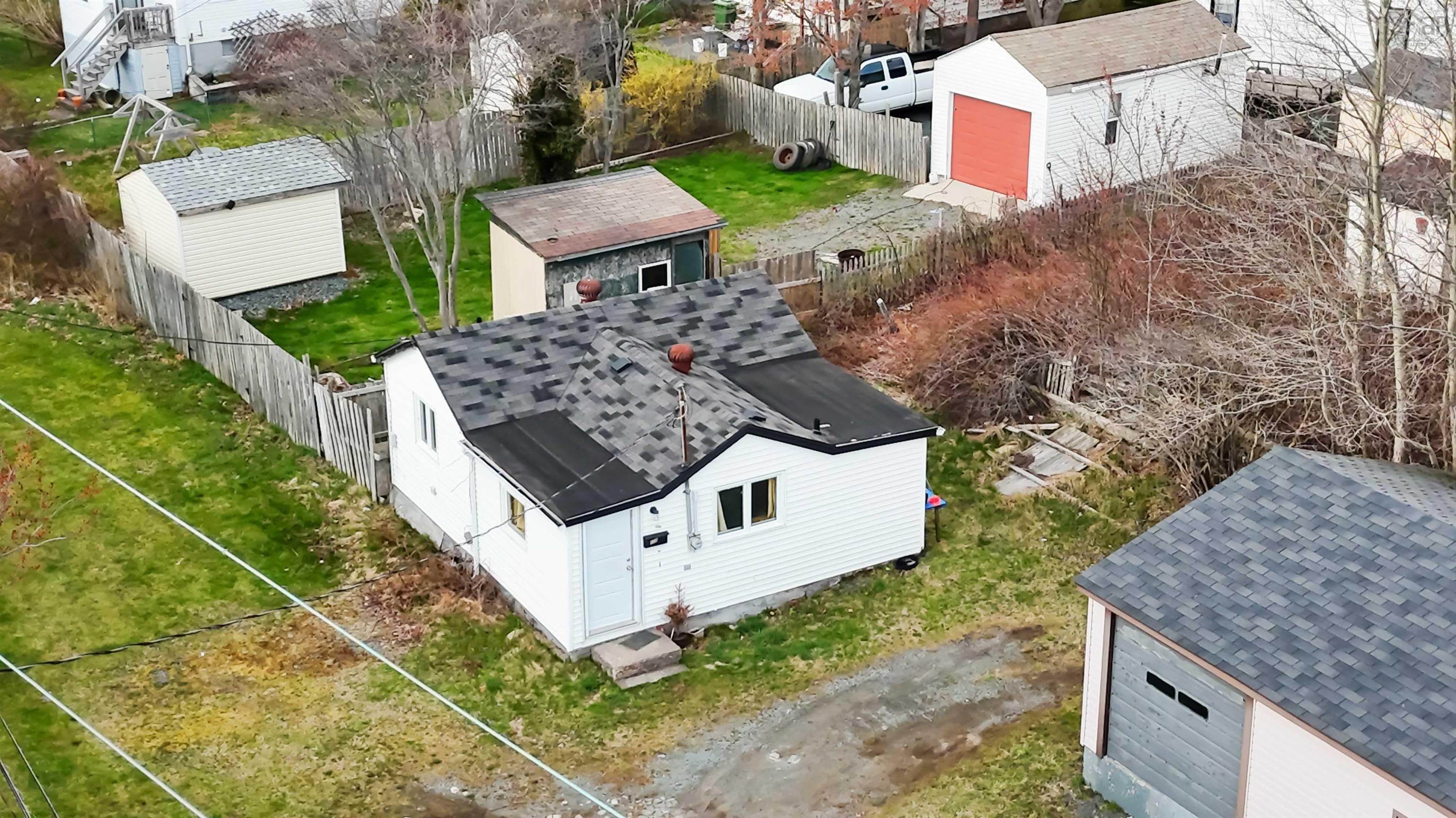33 Albro Lake Road photo #42
