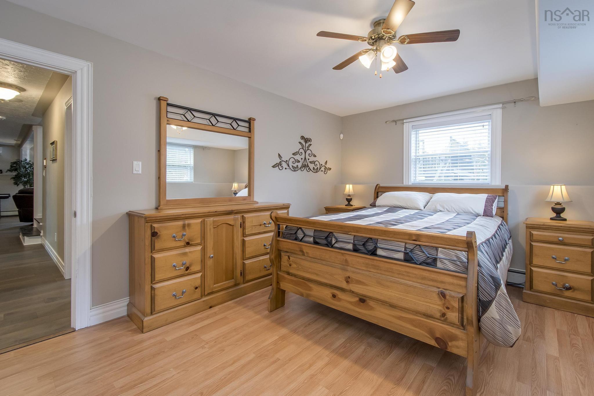 87 Candlewood Drive photo #26