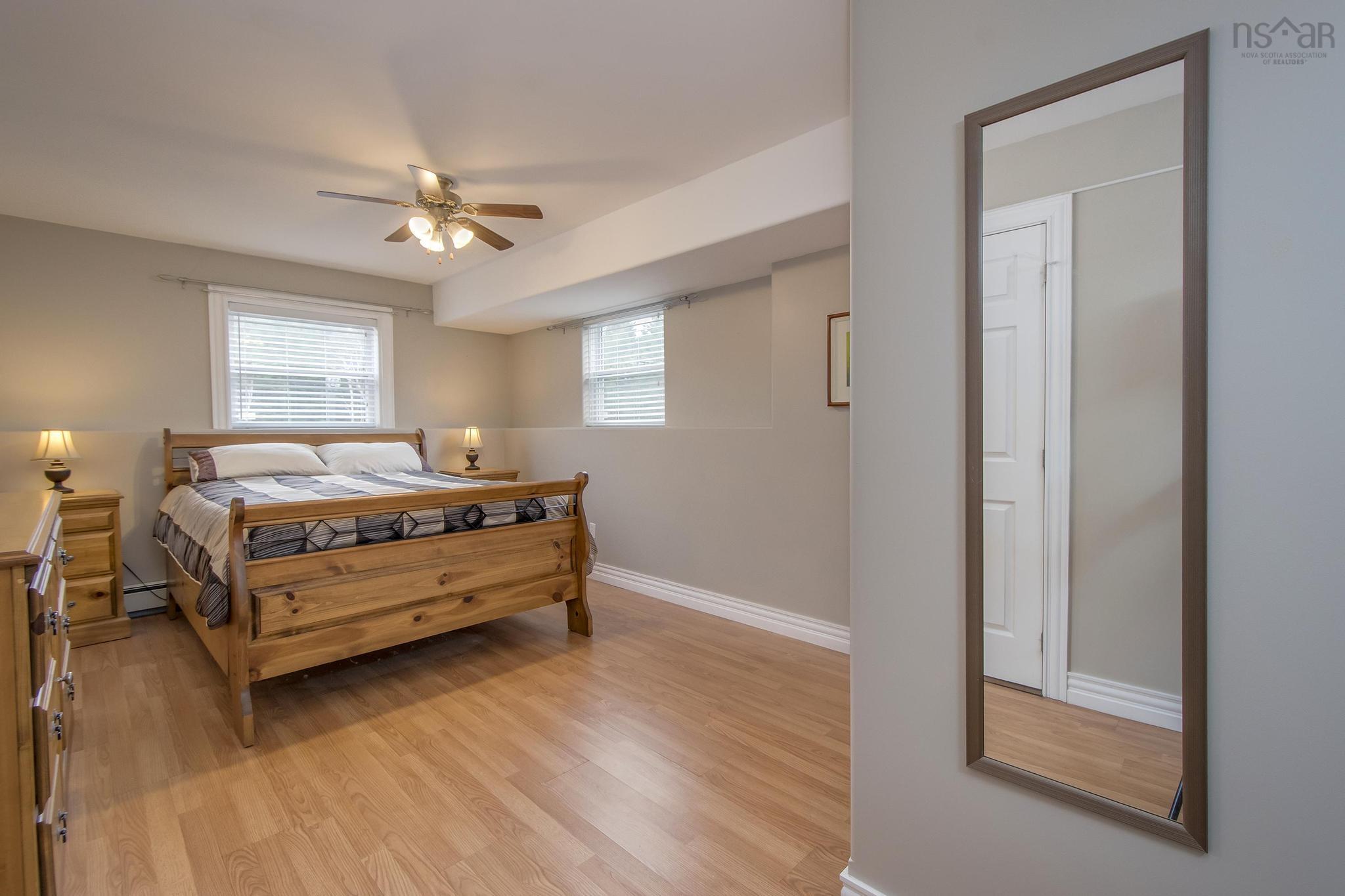 87 Candlewood Drive photo #27