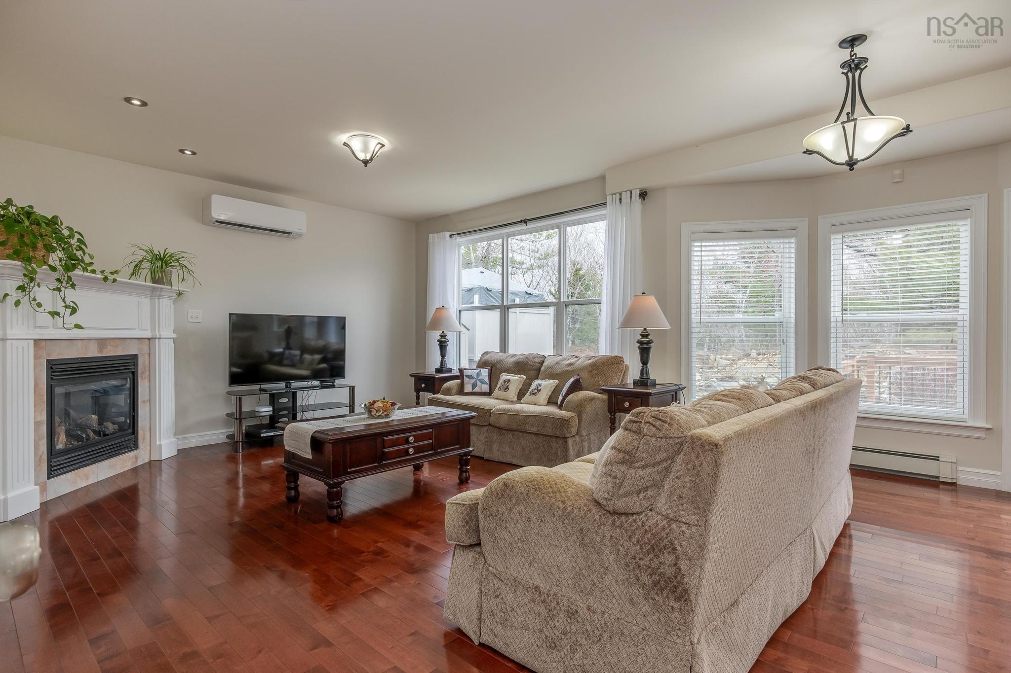 25 Kingsbury Way photo #15