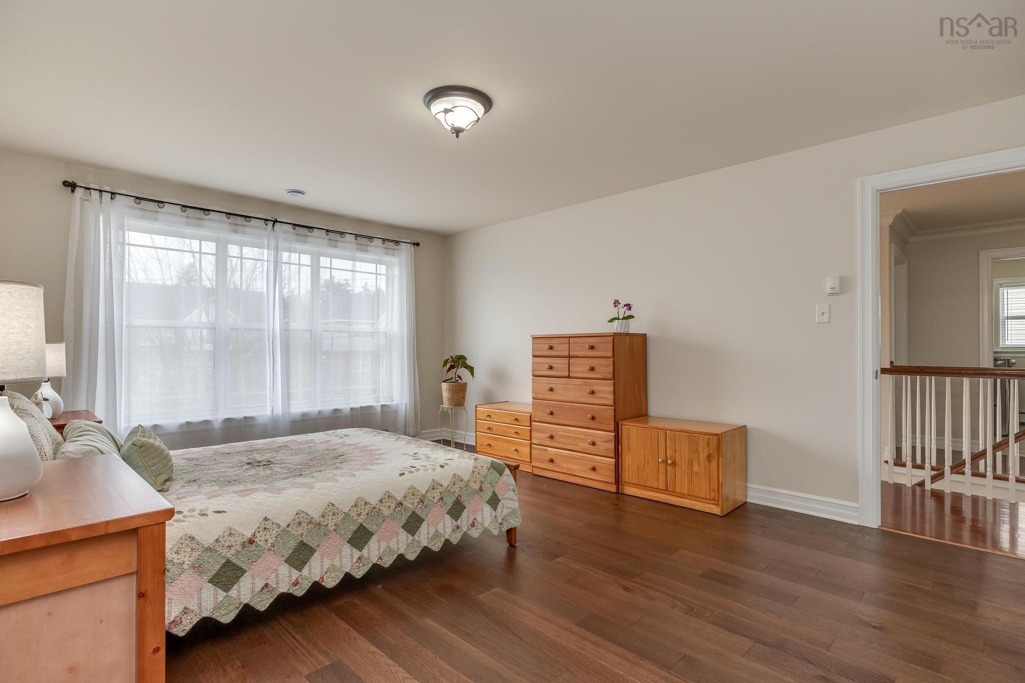 25 Kingsbury Way photo #21