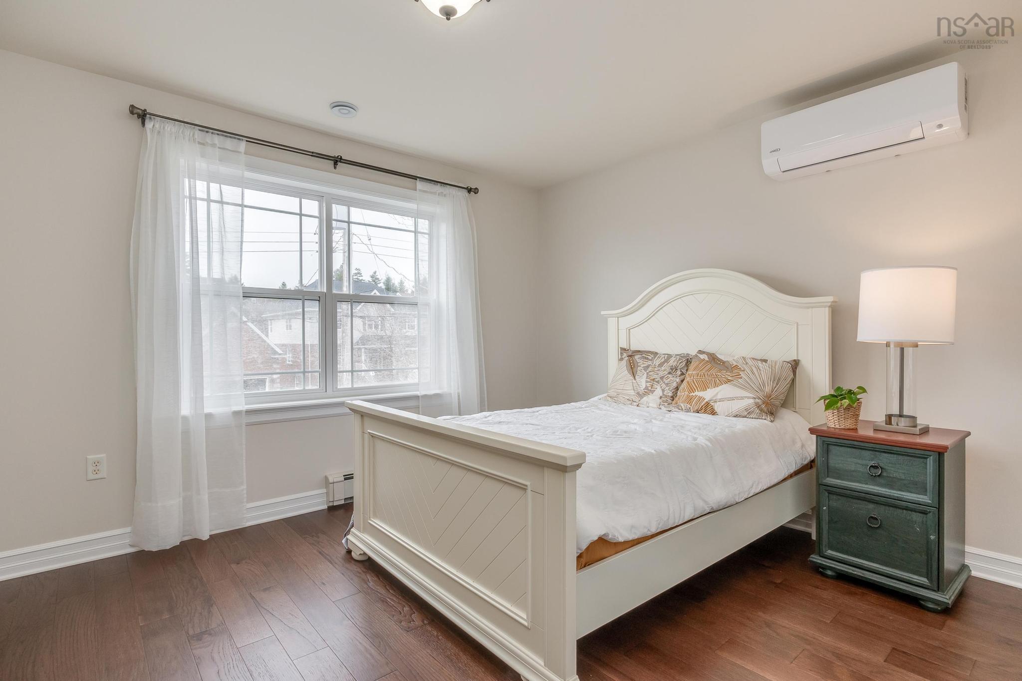 25 Kingsbury Way photo #27