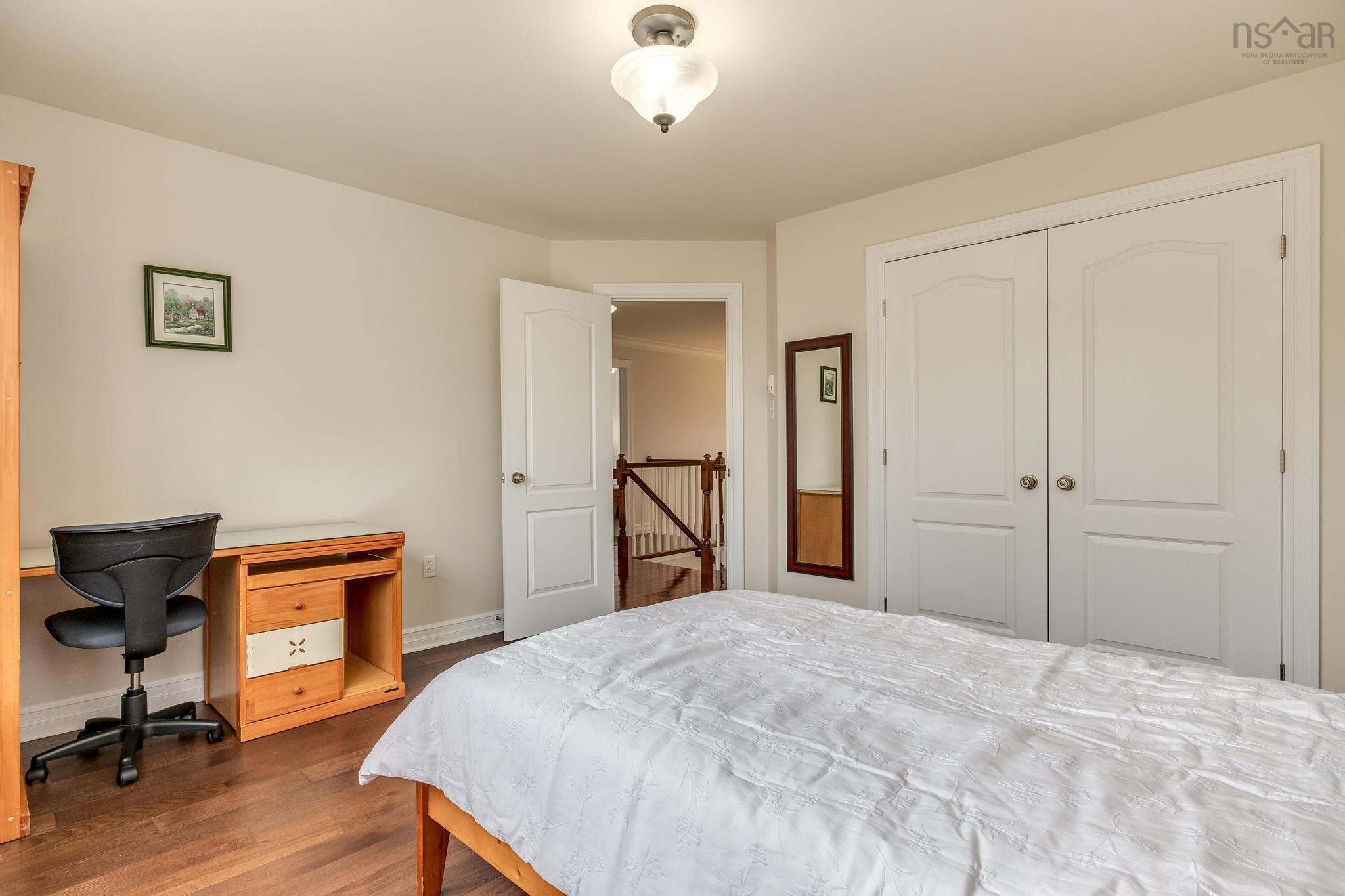 25 Kingsbury Way photo #31