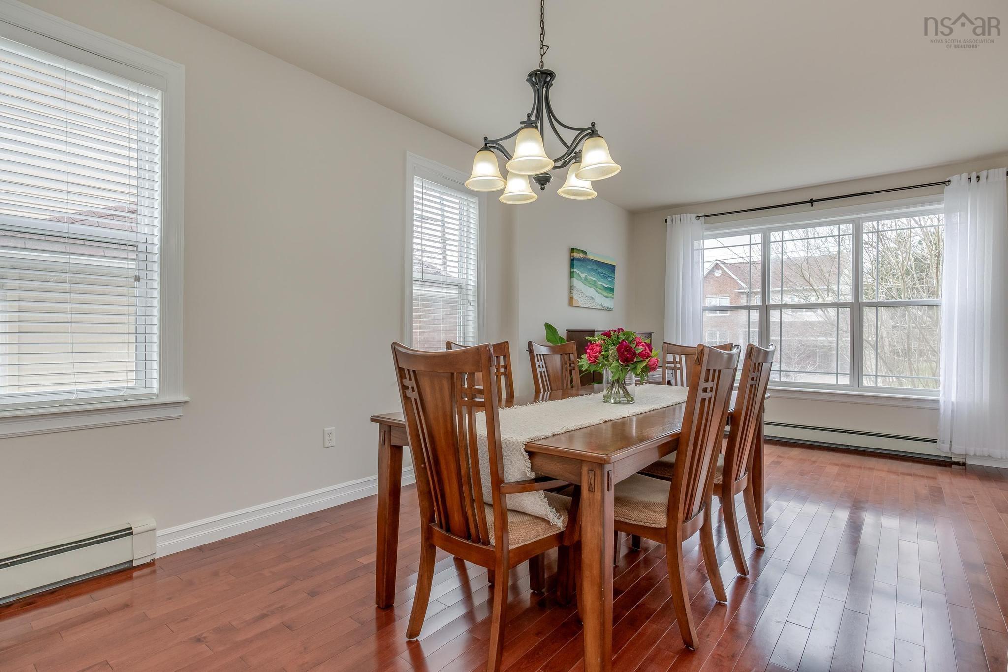 25 Kingsbury Way photo #5