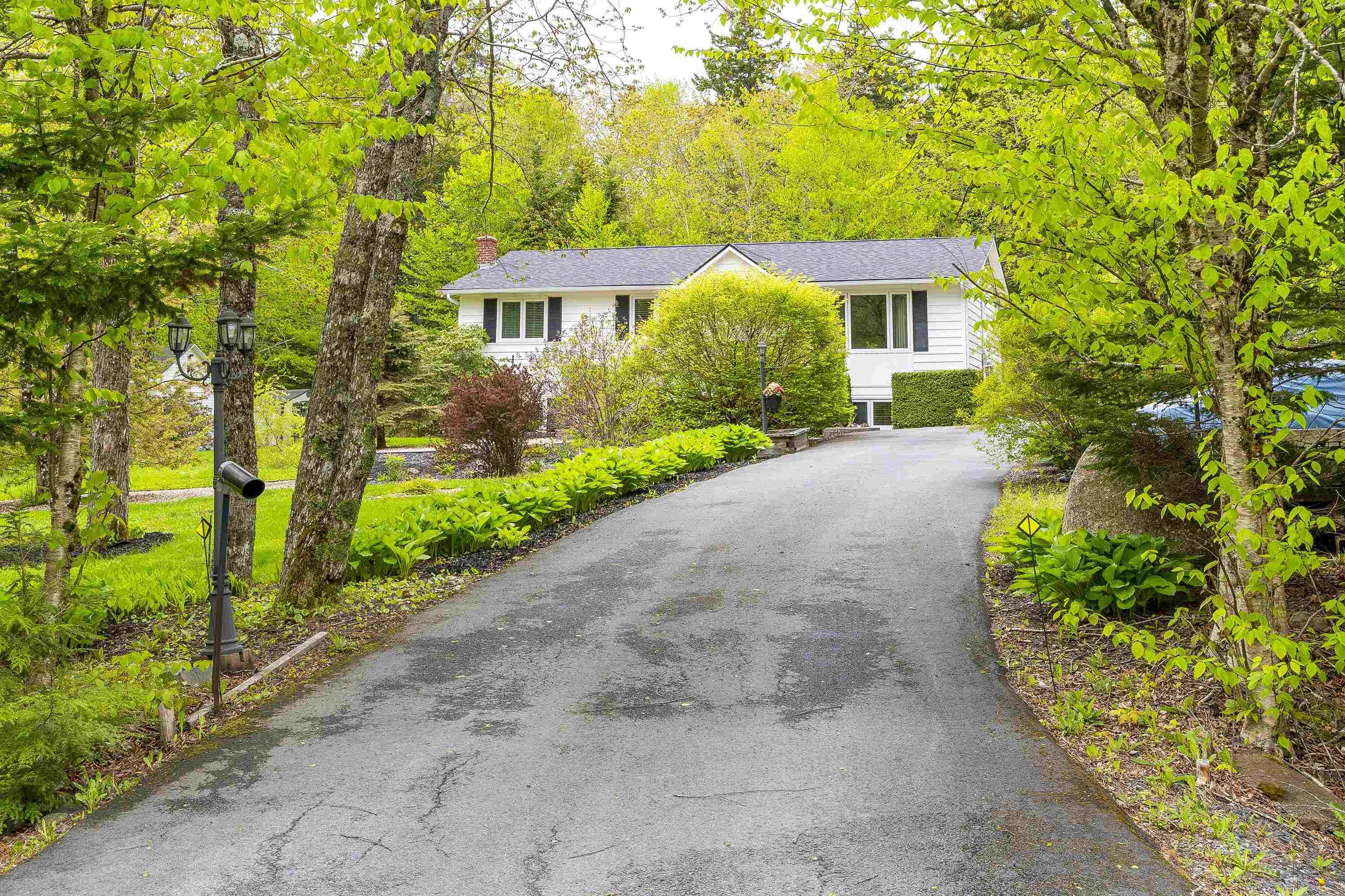 20 Kipawa Crescent photo #2
