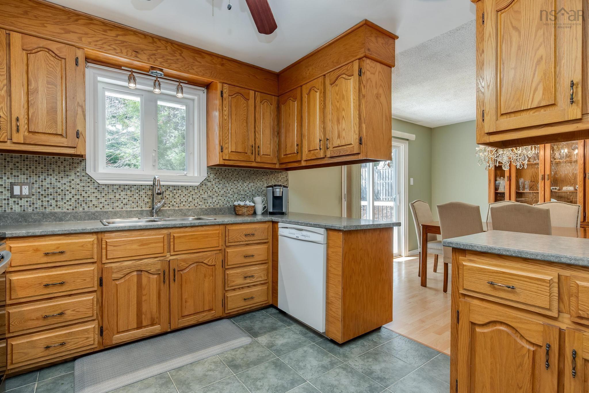 20 Kipawa Crescent photo #13