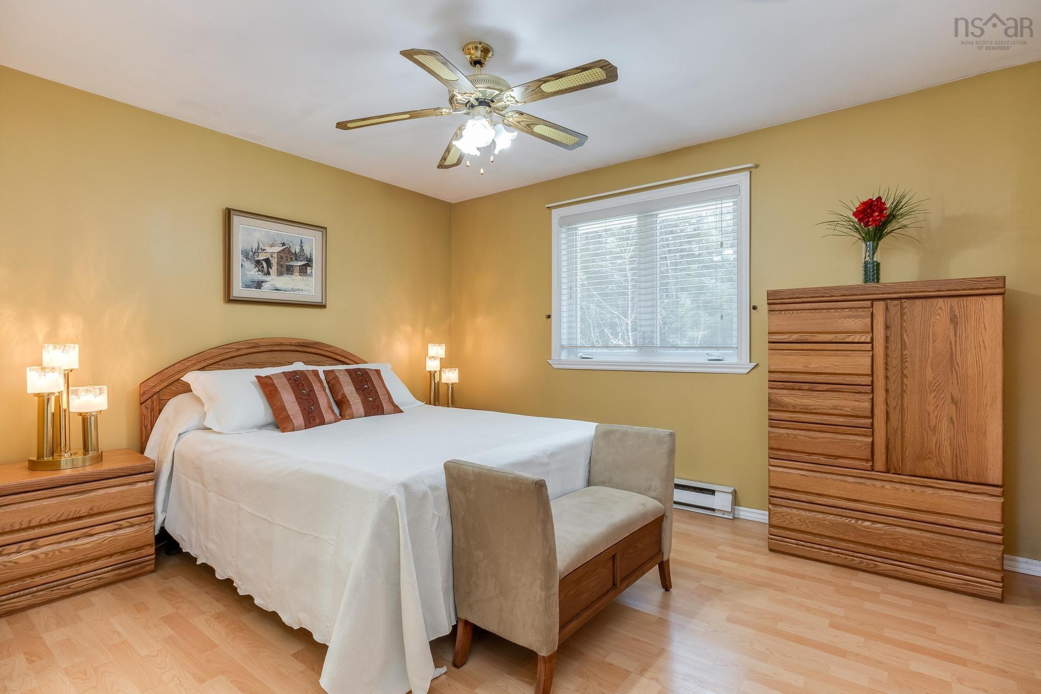 20 Kipawa Crescent photo #14