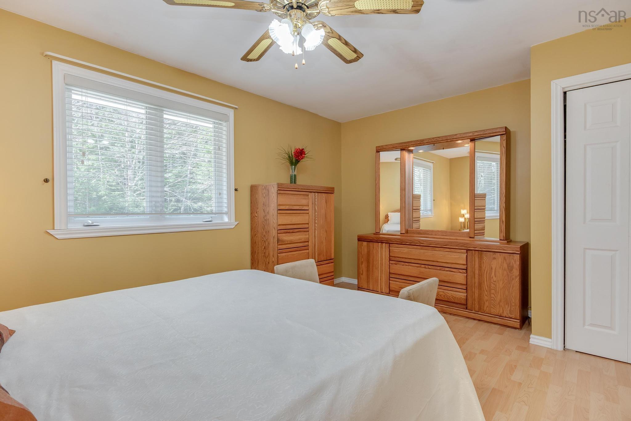 20 Kipawa Crescent photo #15