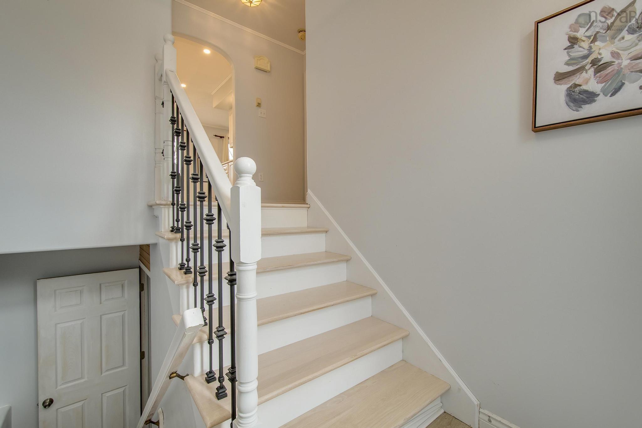 82 Royal Masts Way photo #5