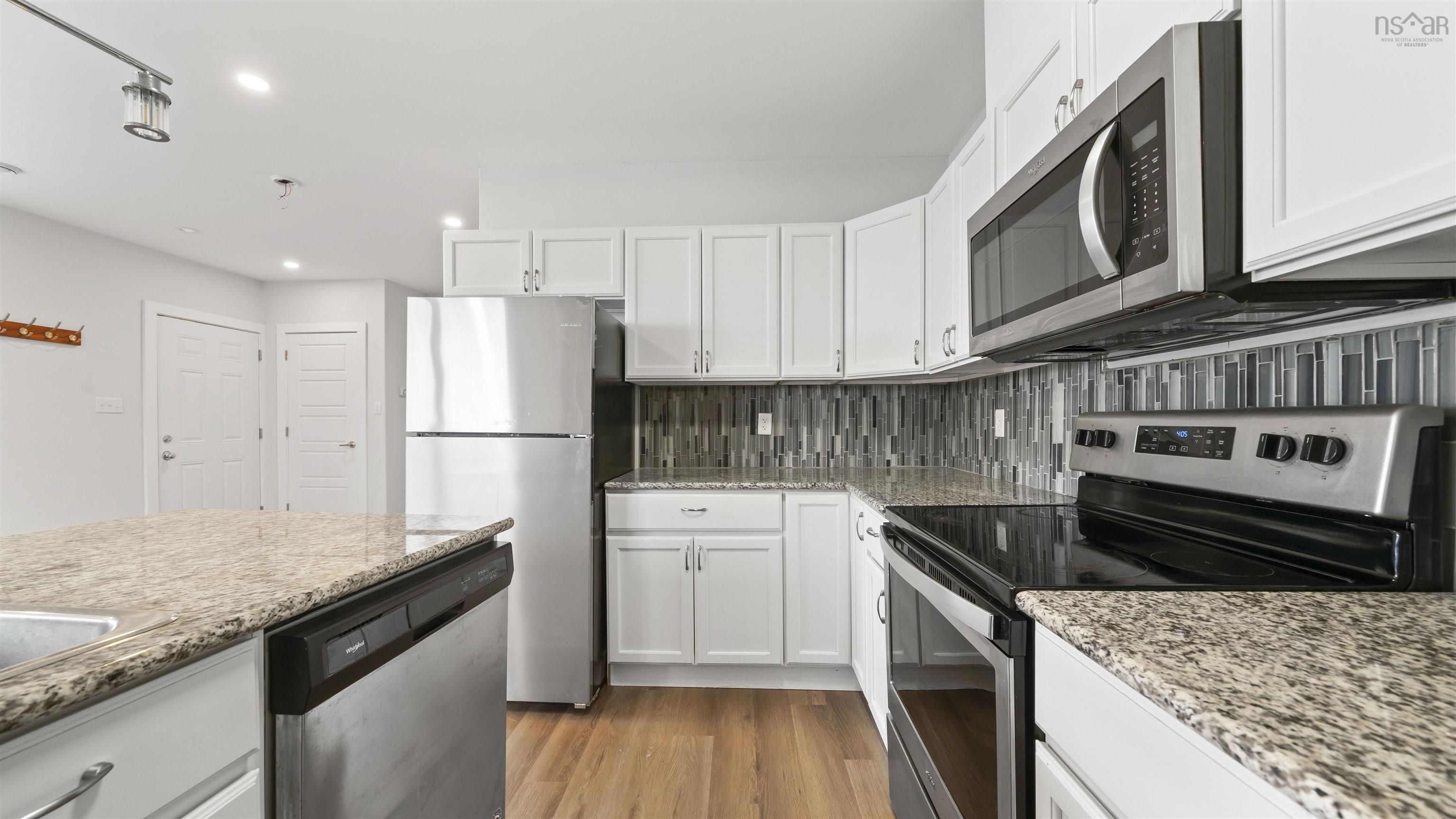 3461 Windsor Street photo #13