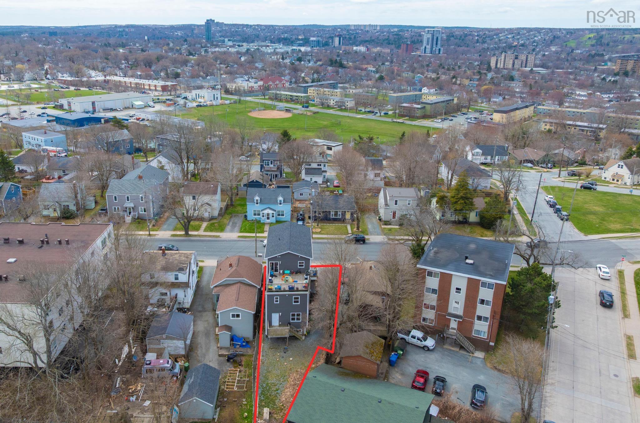 3461 Windsor Street photo #39