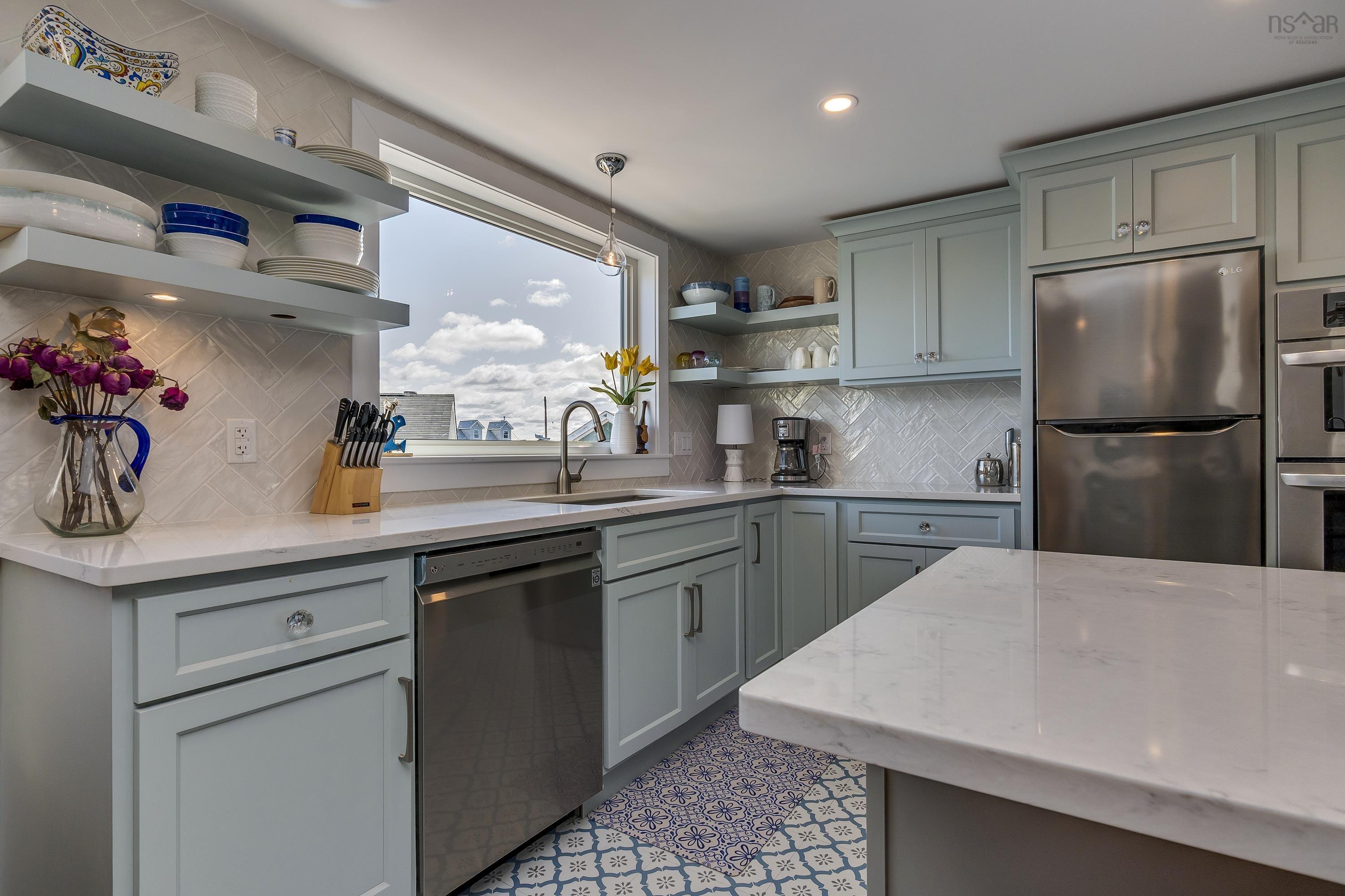 7064 Prospect Road photo #15