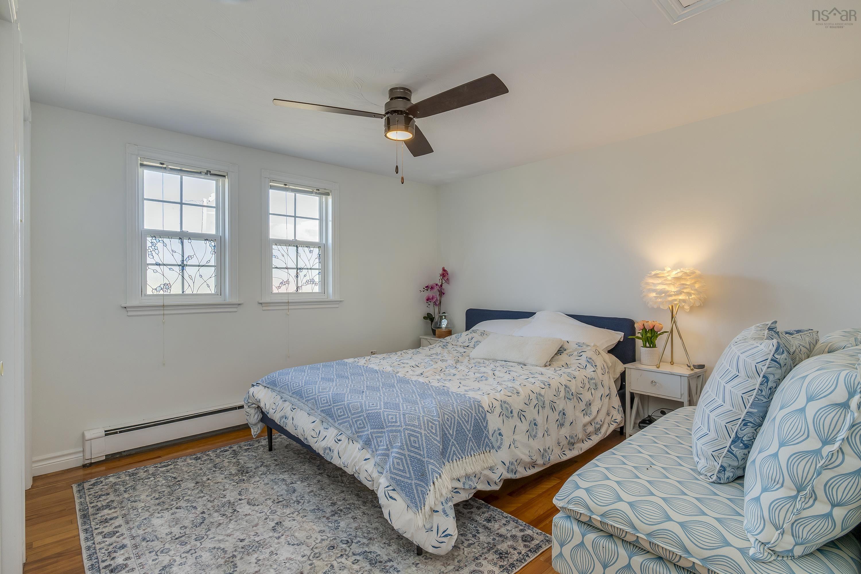 7064 Prospect Road photo #30