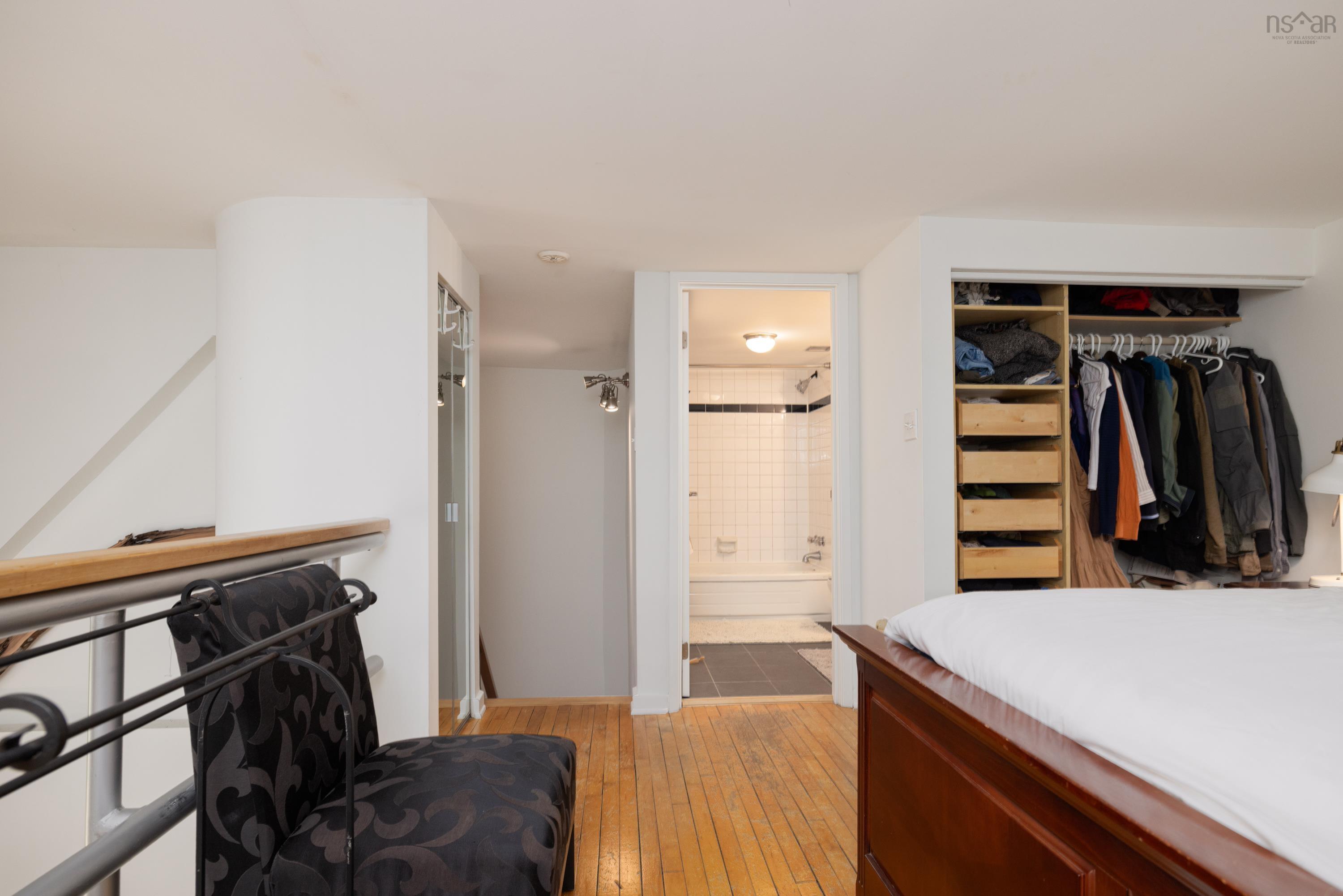 3 2128 Brunswick Street photo #14