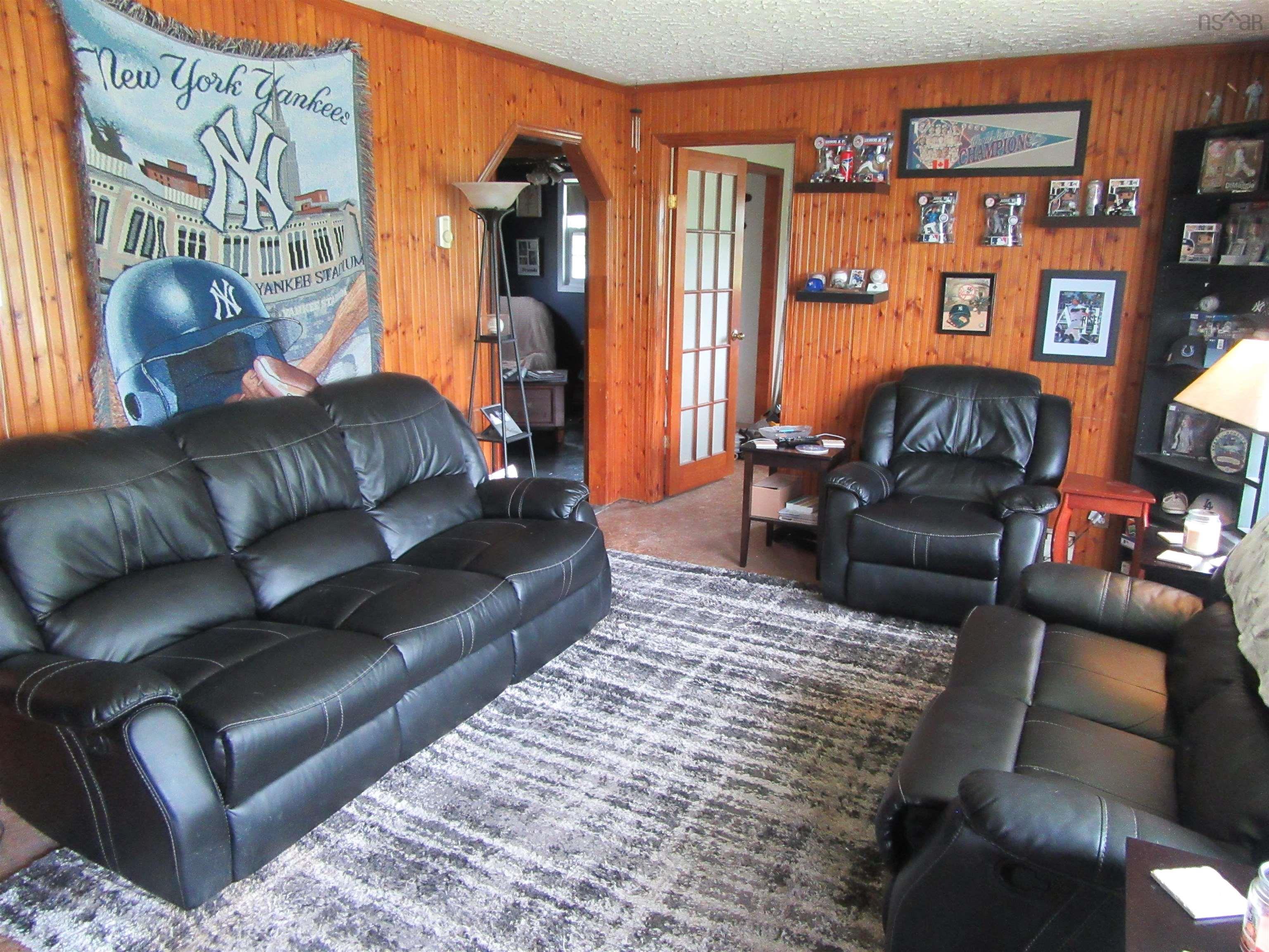 3968 Highway 7 photo #8