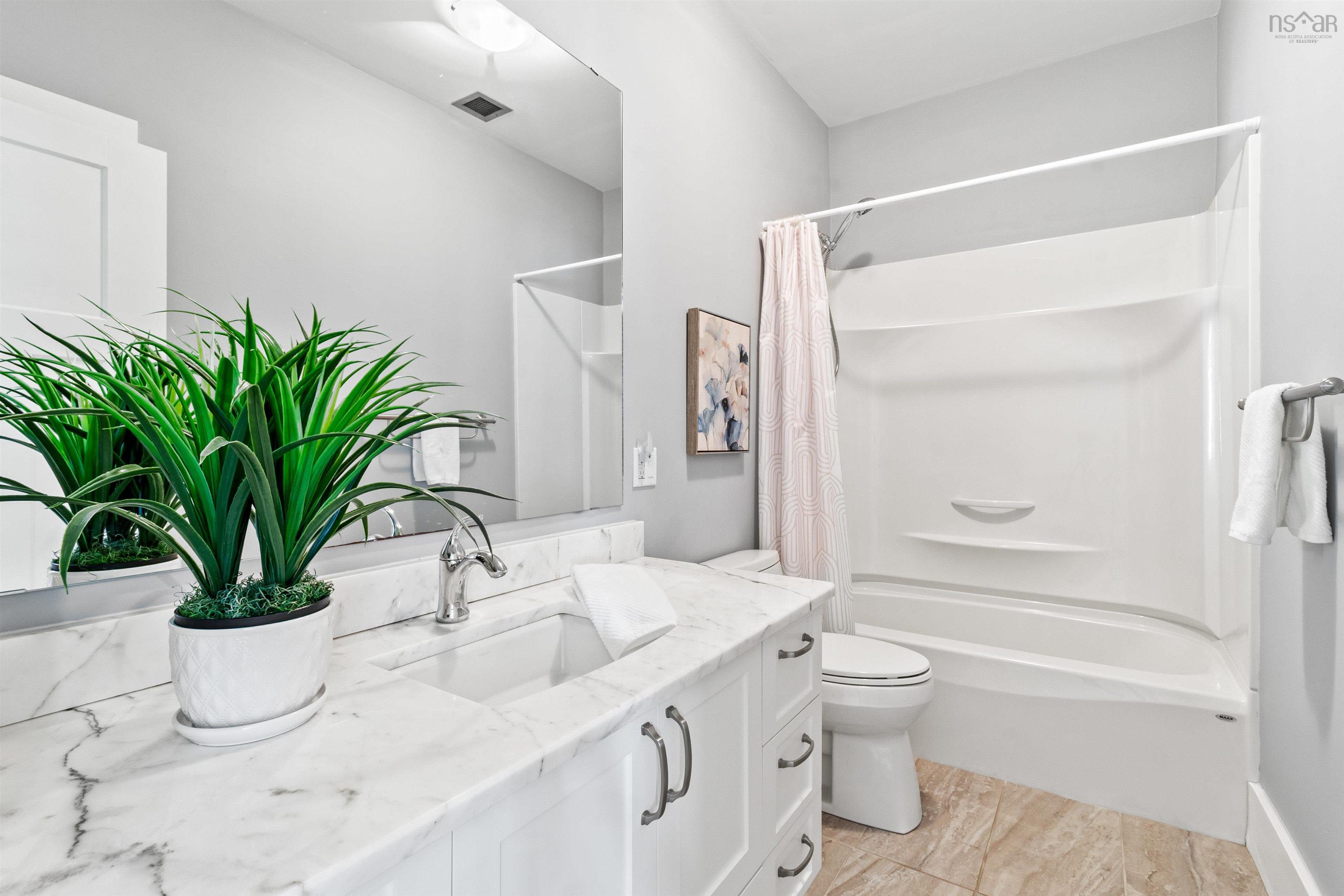 106 6095 Coburg Road photo #15