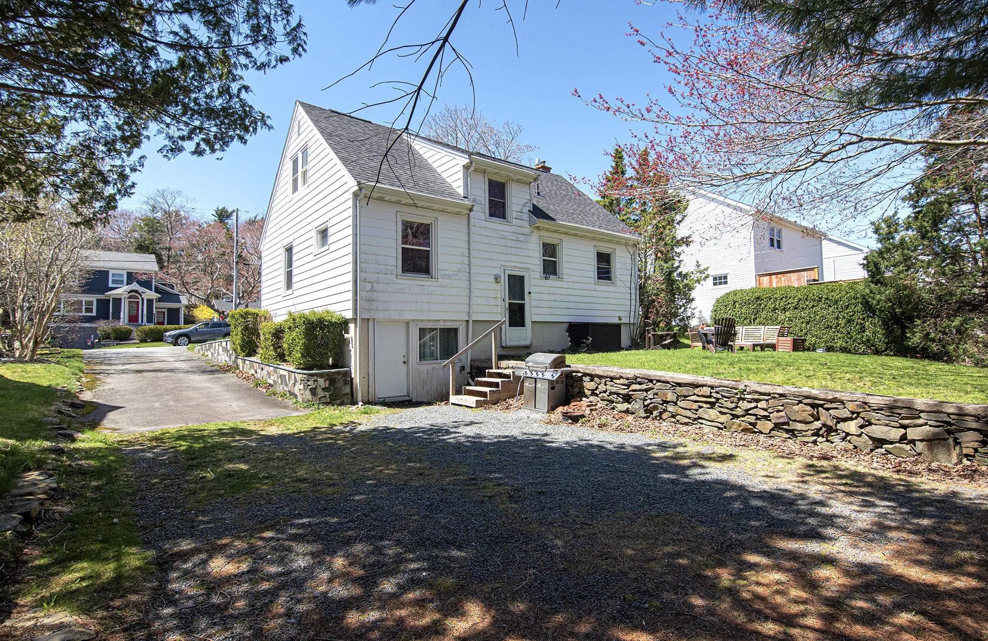 38 Walton Drive photo #14