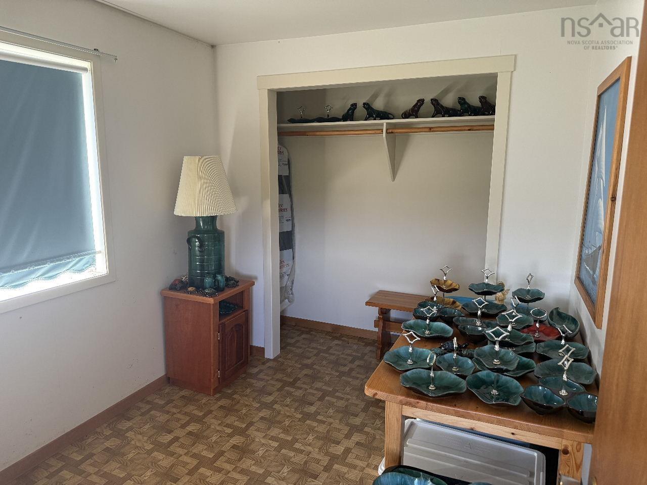 703 336 Highway photo #22