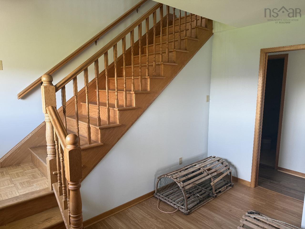 703 336 Highway photo #29