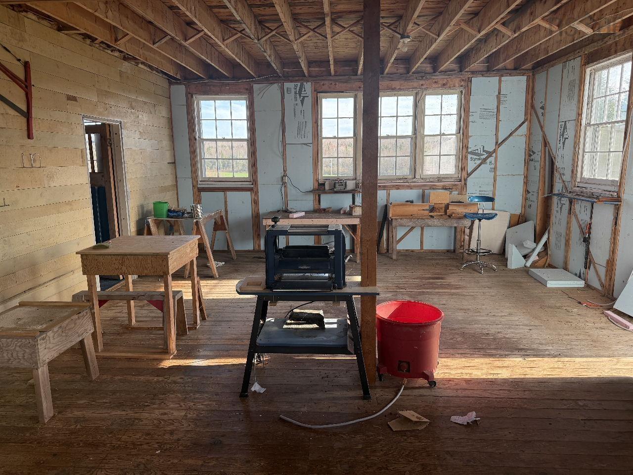 703 336 Highway photo #31