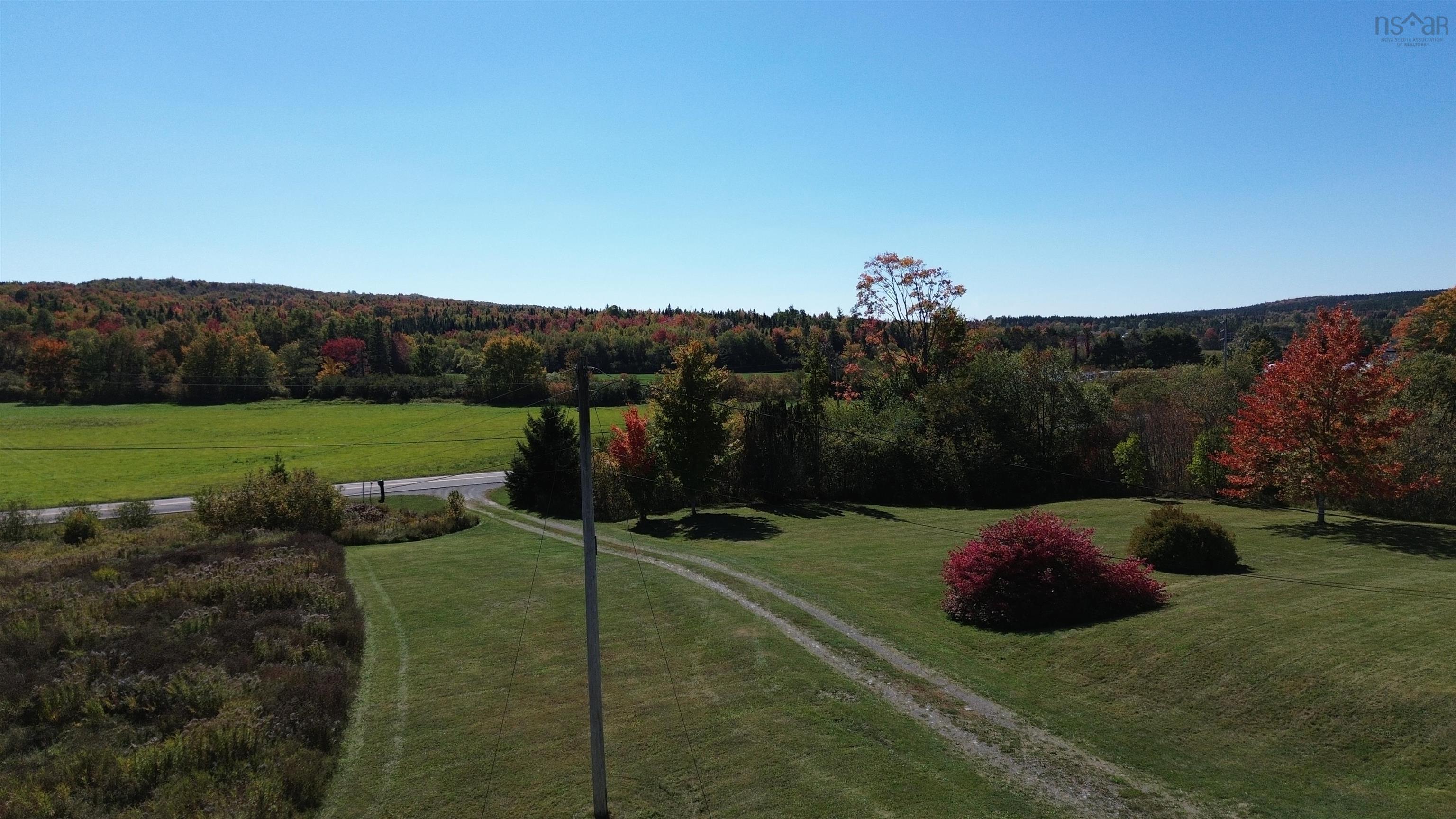 703 336 Highway photo #46