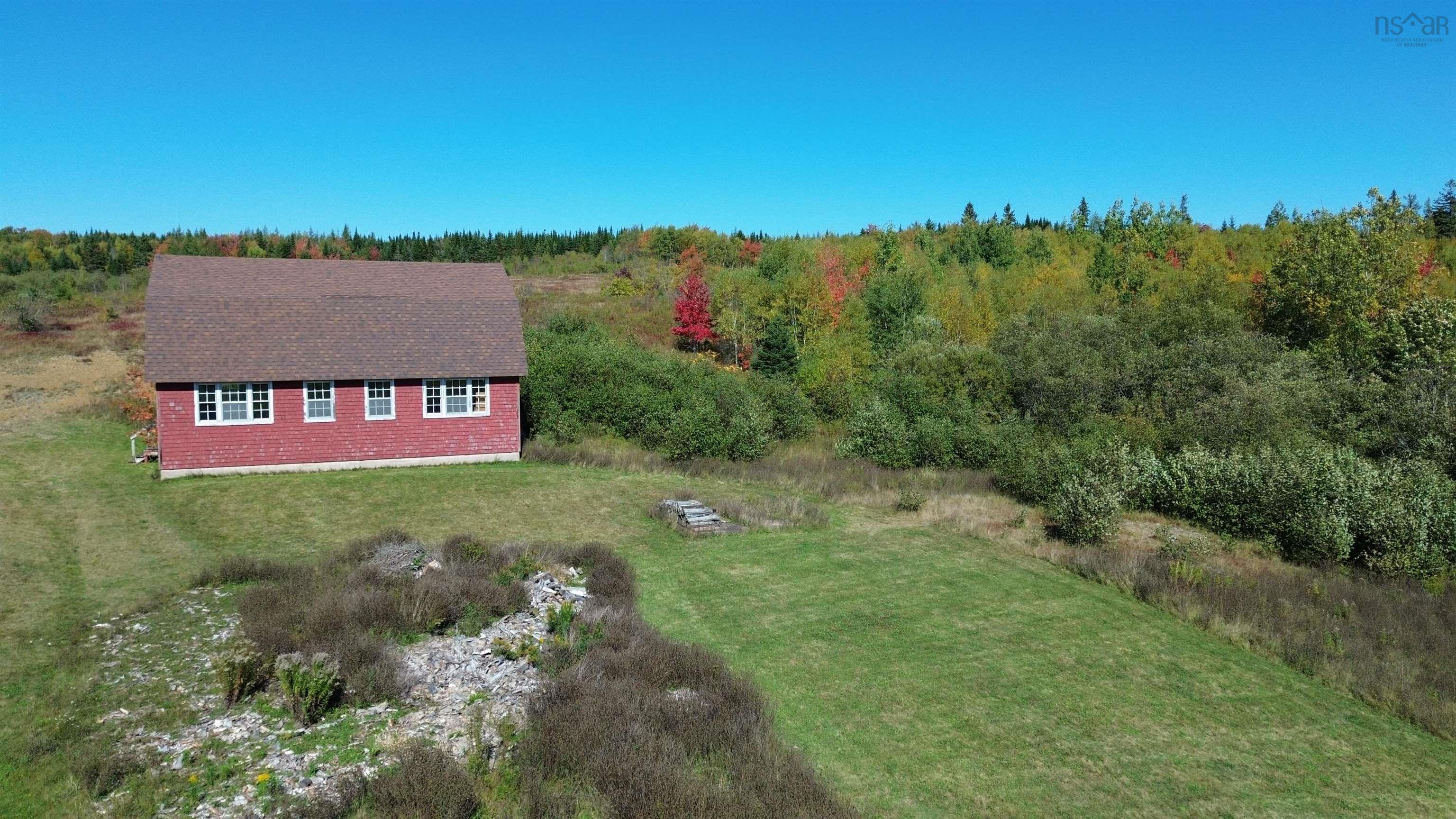 703 336 Highway photo #47