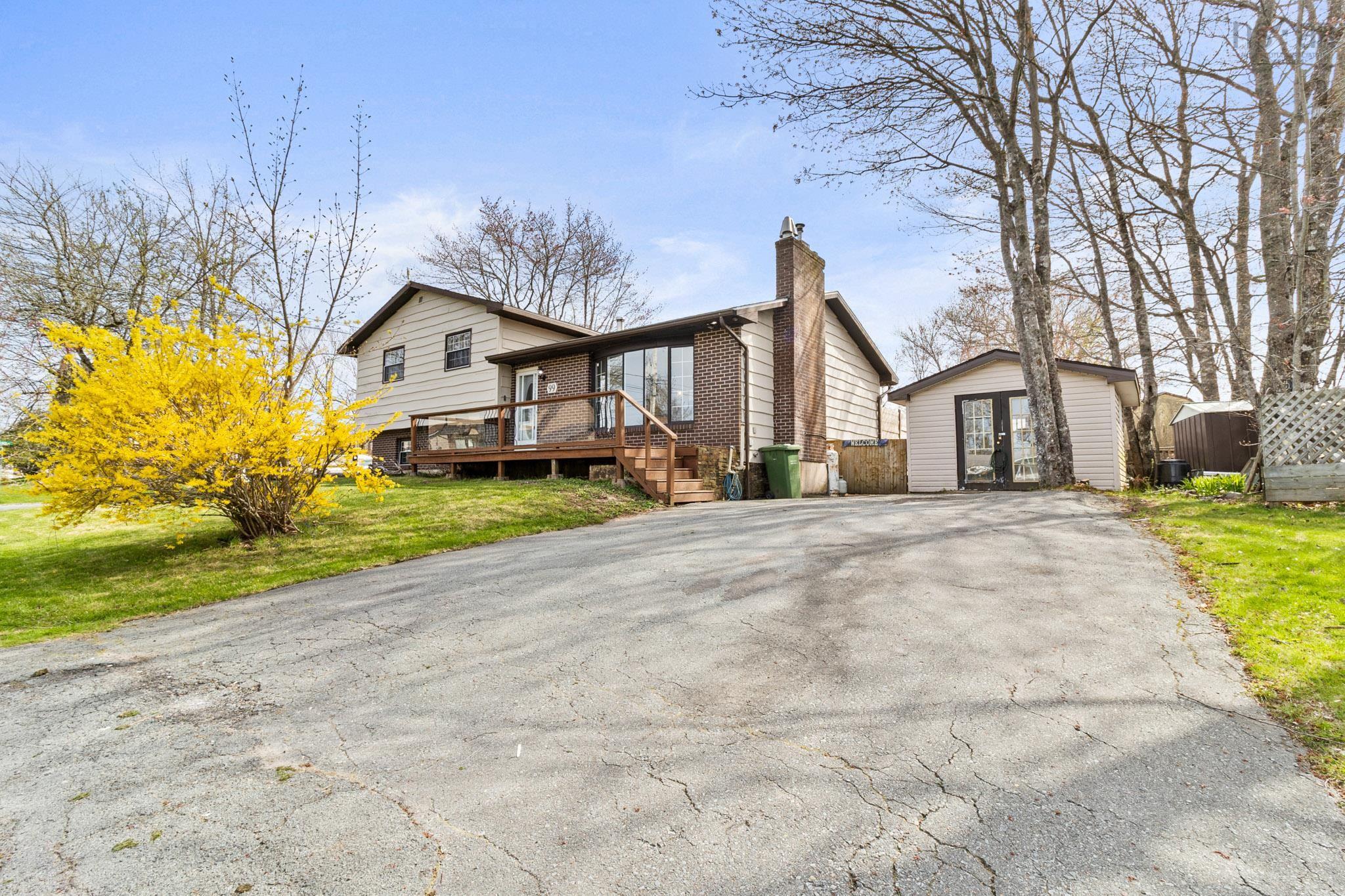99 JOHNSON CRES, LOWER SACKVILLE, NS Photo 1