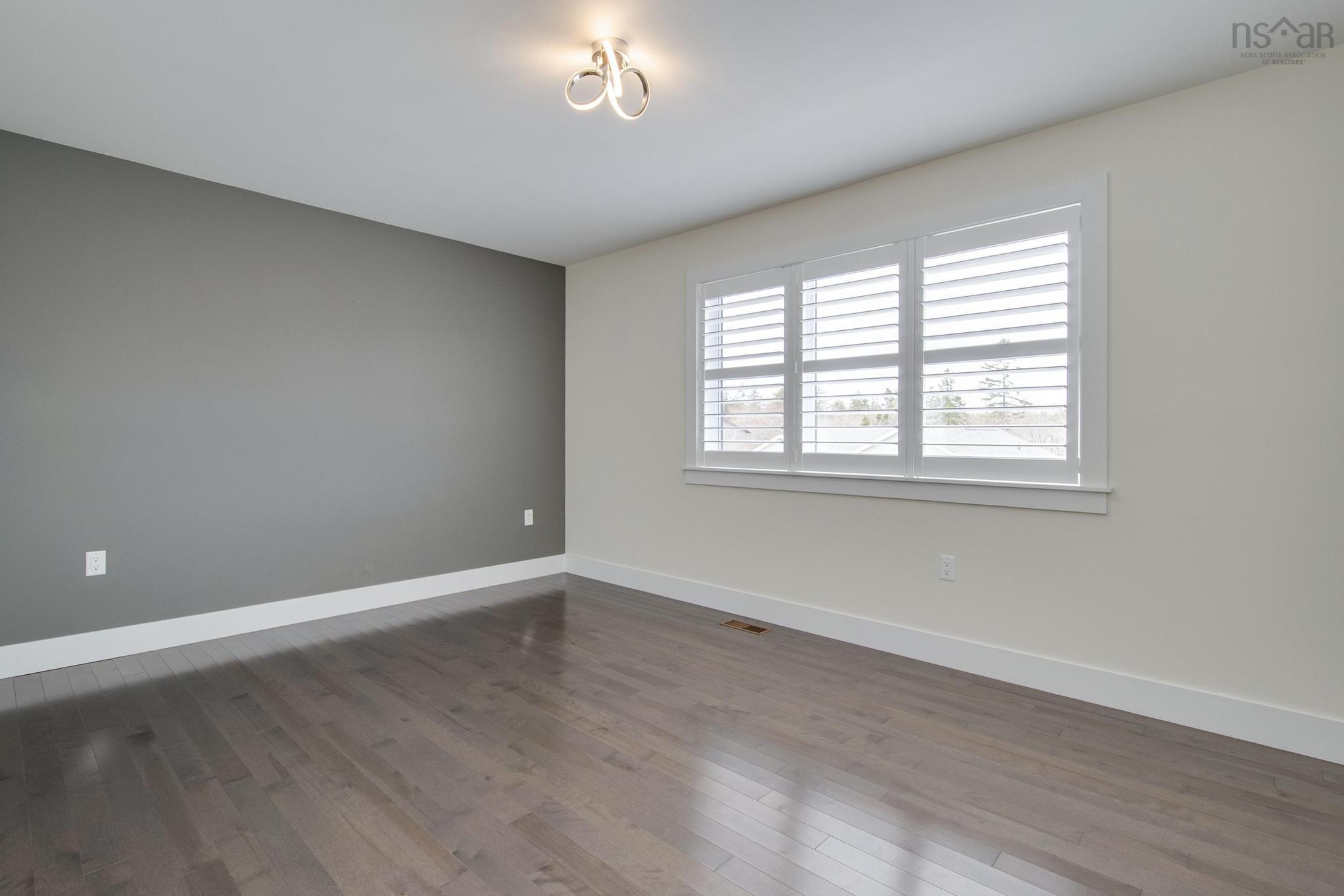 120 Olive Avenue photo #34