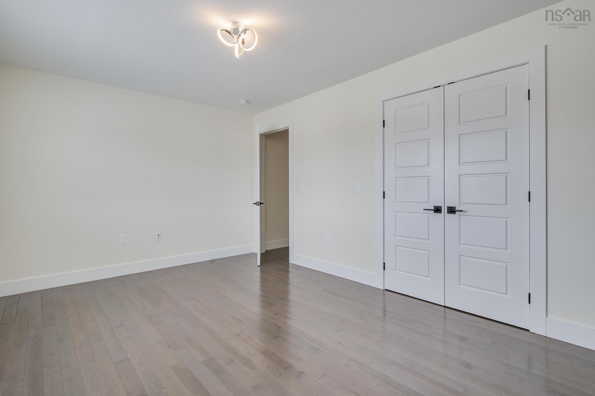 120 Olive Avenue photo #36