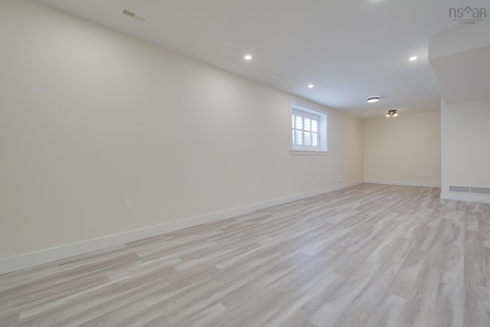 120 Olive Avenue photo #39