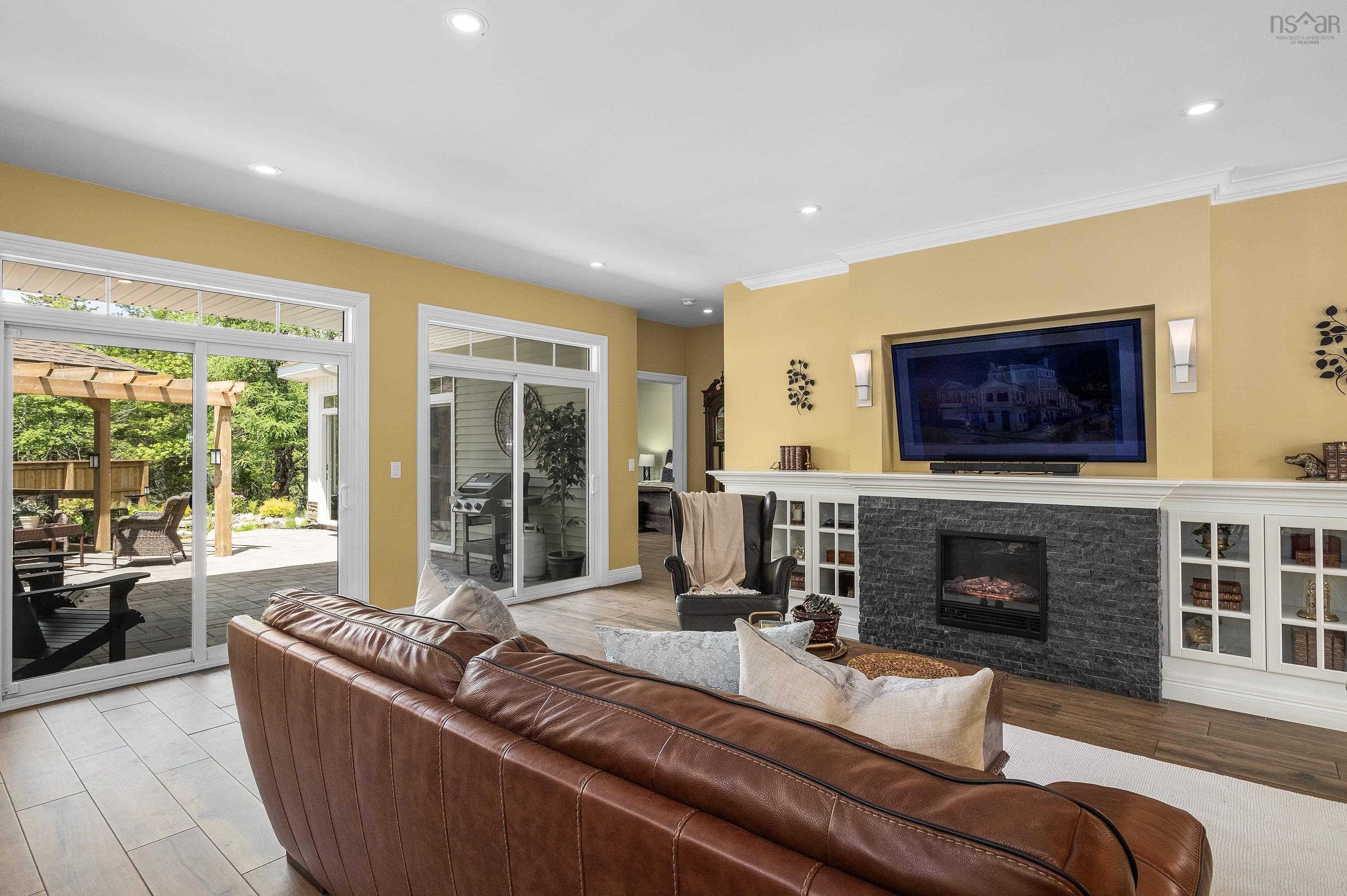 257 Goldeneye Drive photo #17