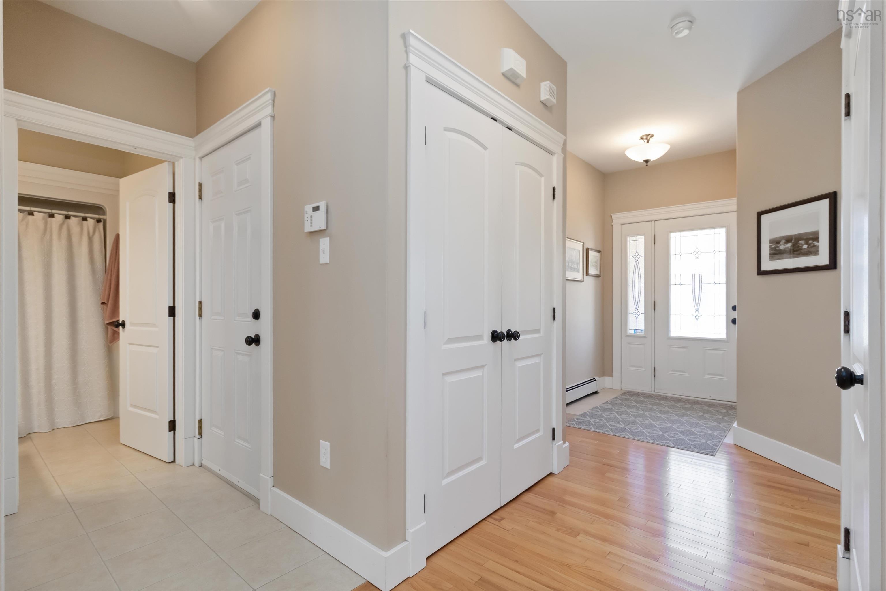 12 Kirkwood Court photo #6