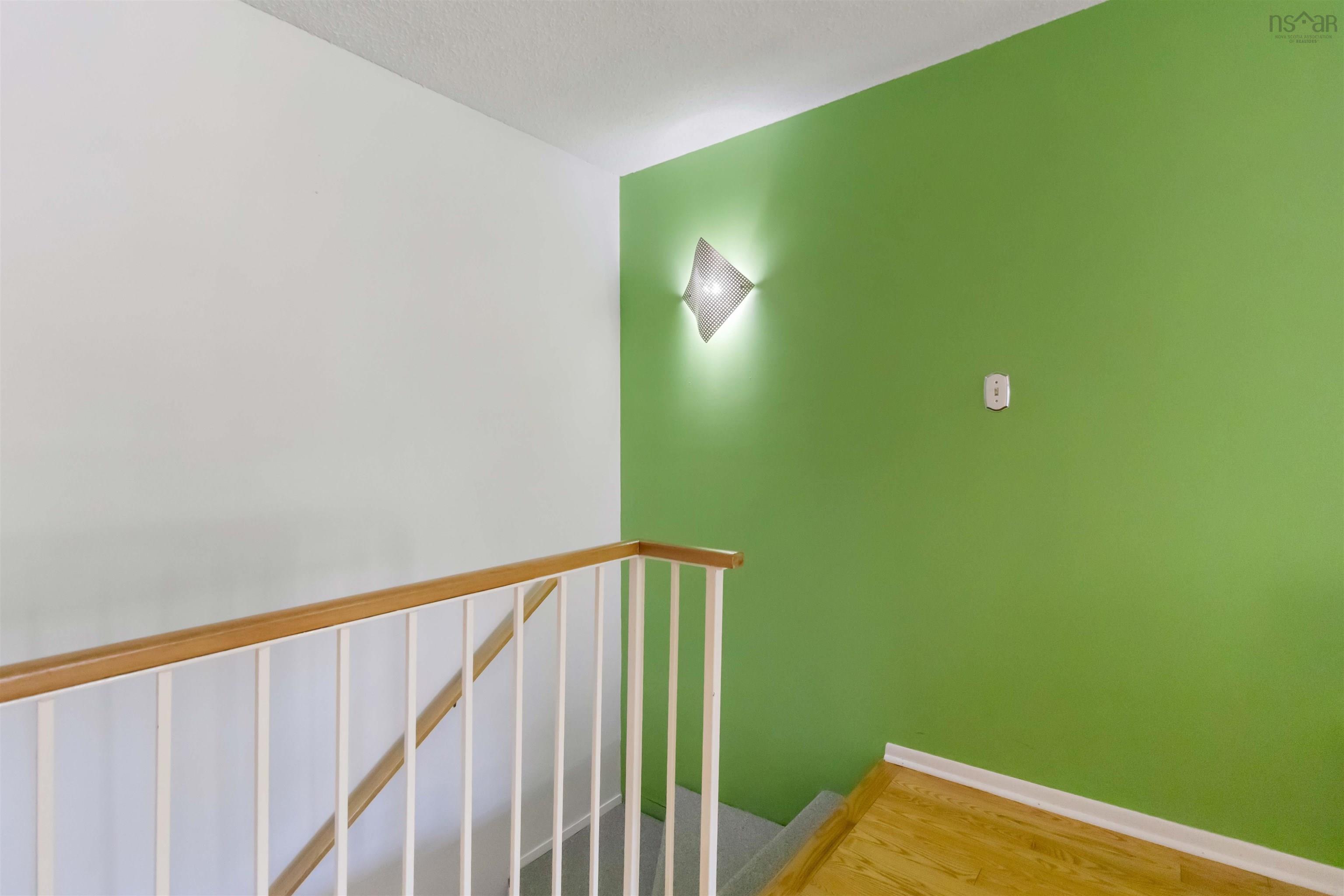 219 15 Knightsridge Drive photo #11