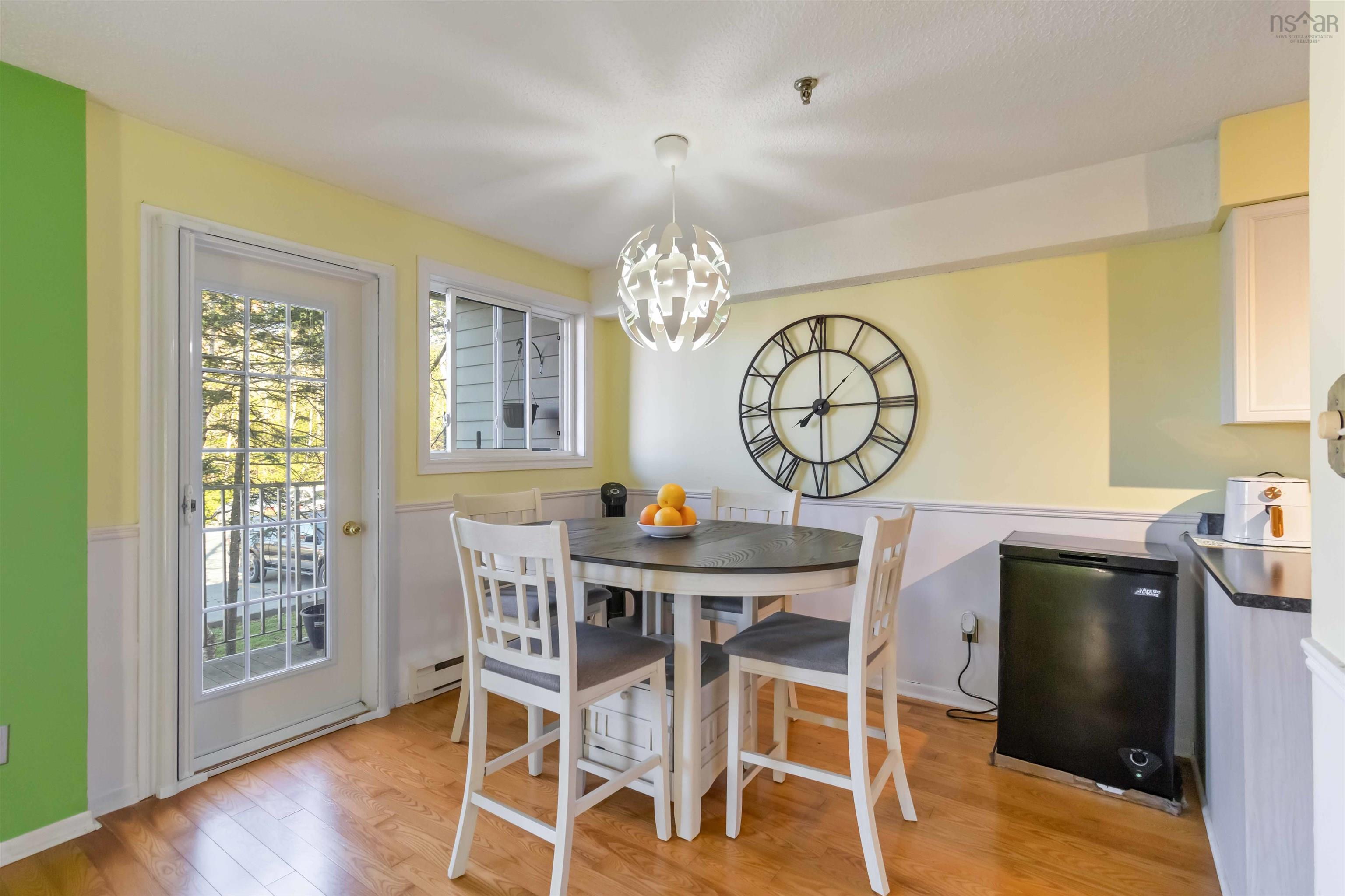 219 15 Knightsridge Drive photo #21
