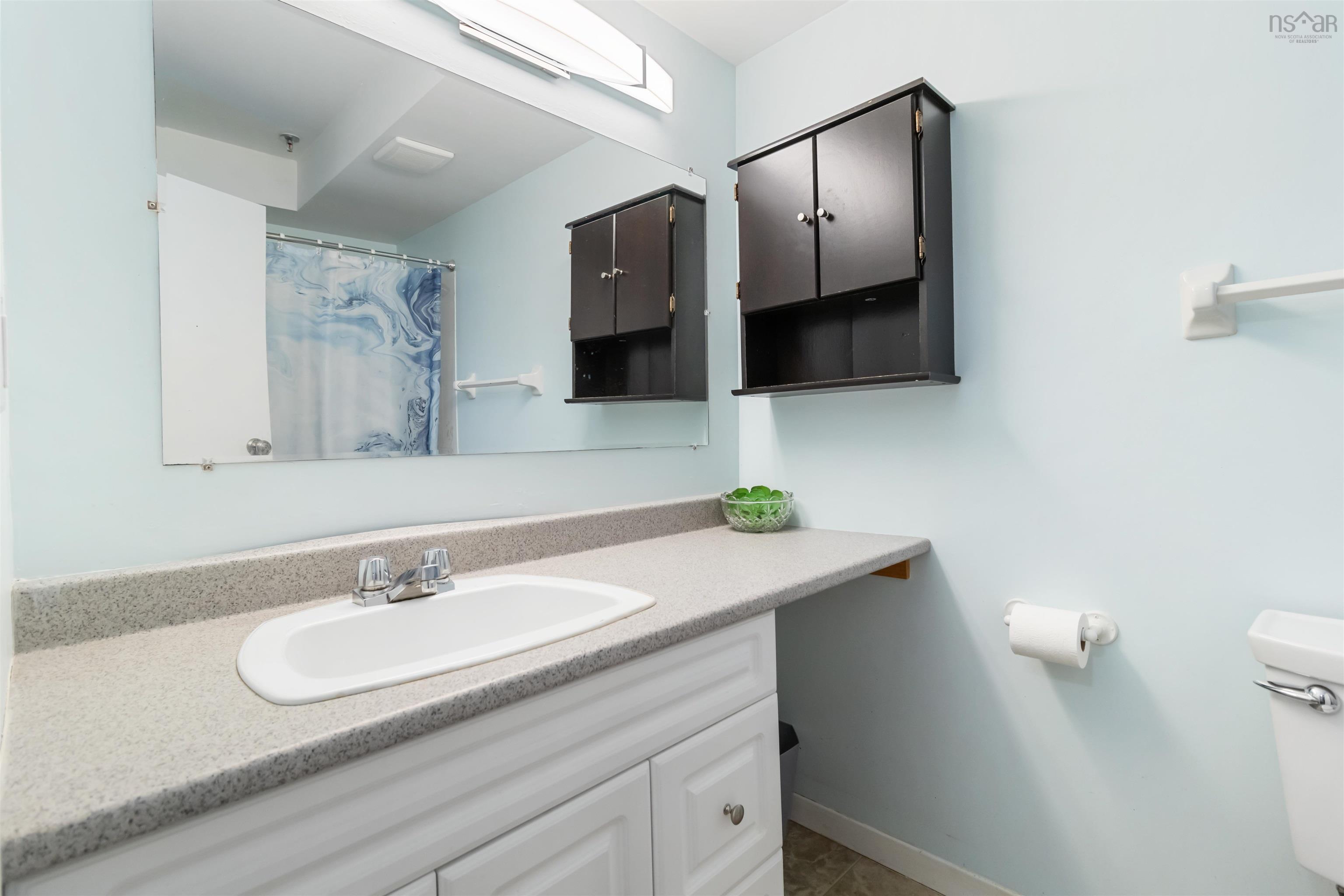 219 15 Knightsridge Drive photo #30
