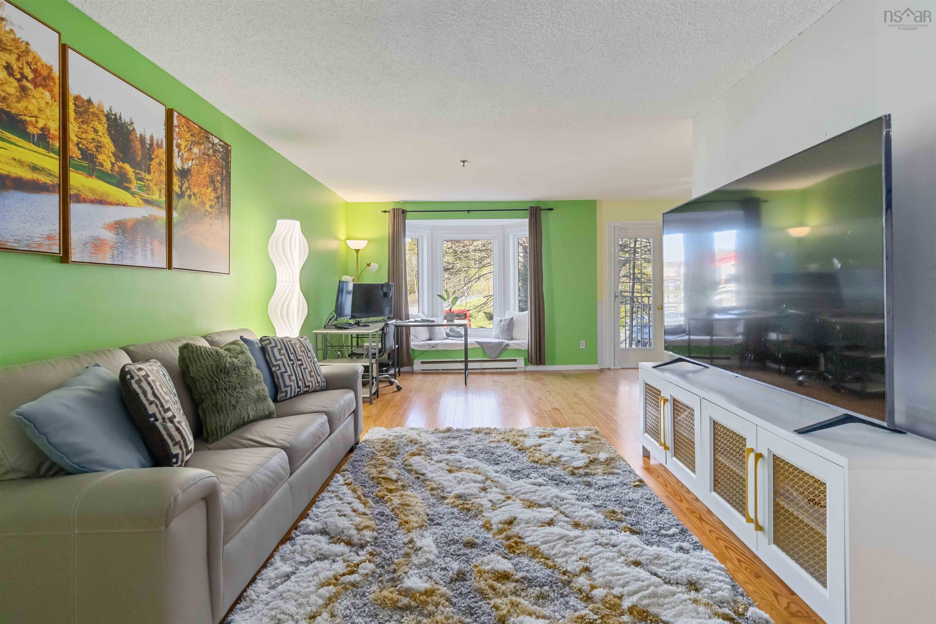 219 15 Knightsridge Drive photo #6